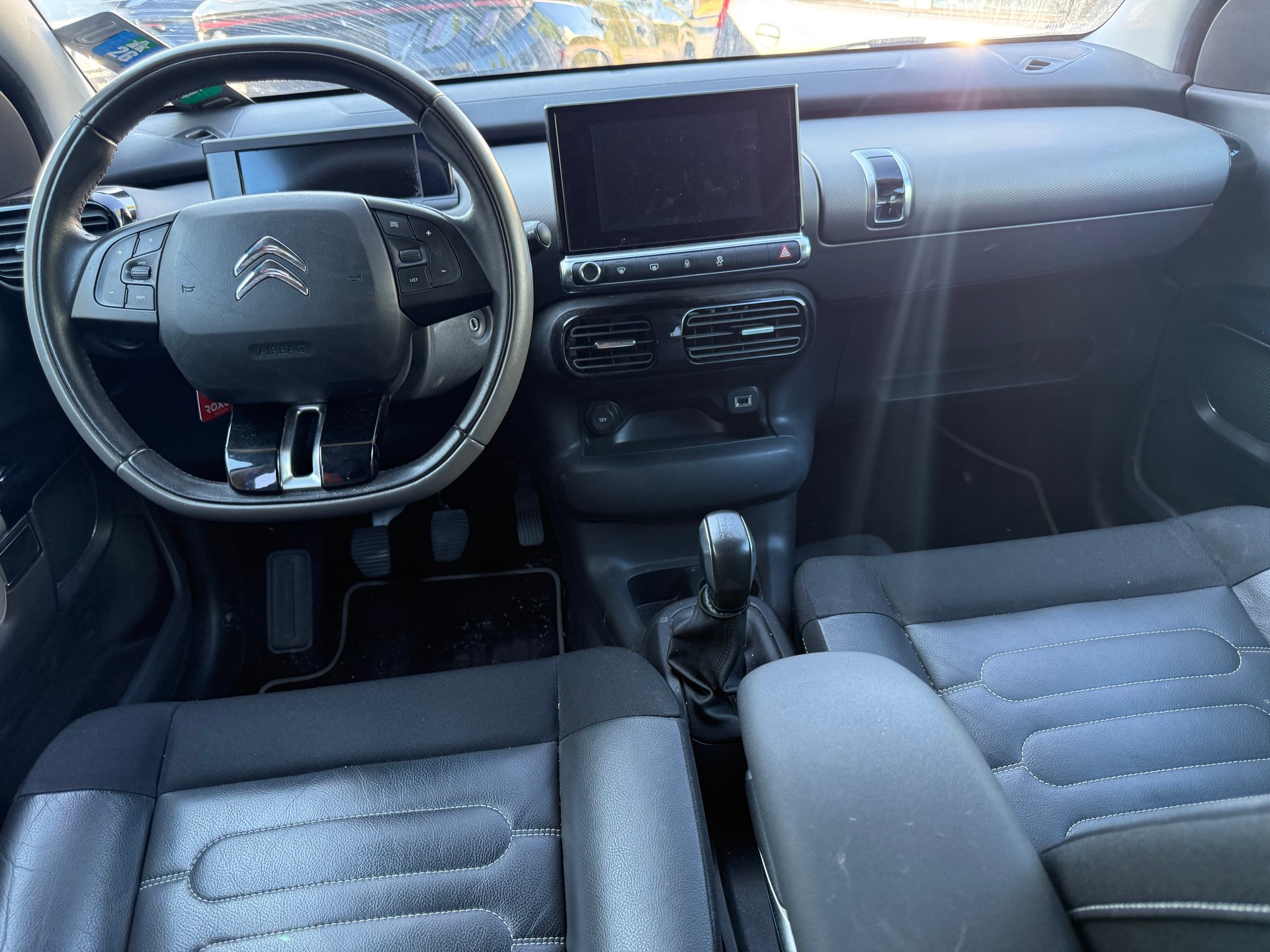 CITROEN C4 Cactus 1.2 VTi Shine Edition-image-5