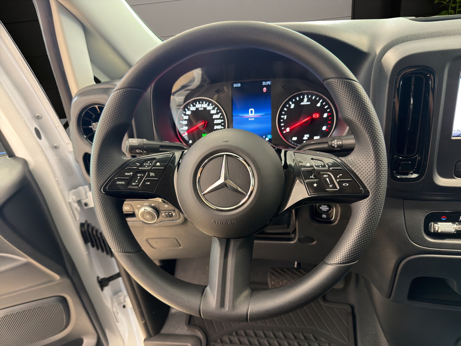 Image MERCEDES-BENZ VITO Vito 114 KA PRO 3200mm L WORKER 4x4