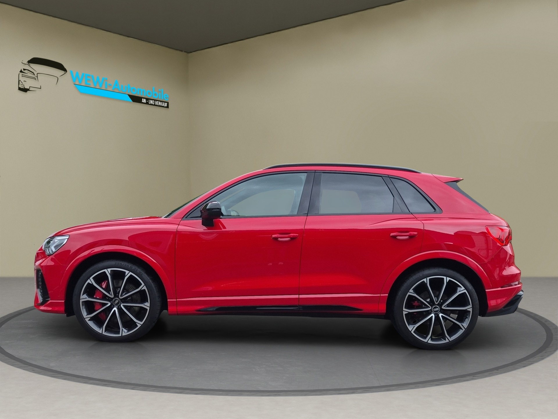 AUDI RS Q3 2.5 TFSI quattro S tronic-image-1