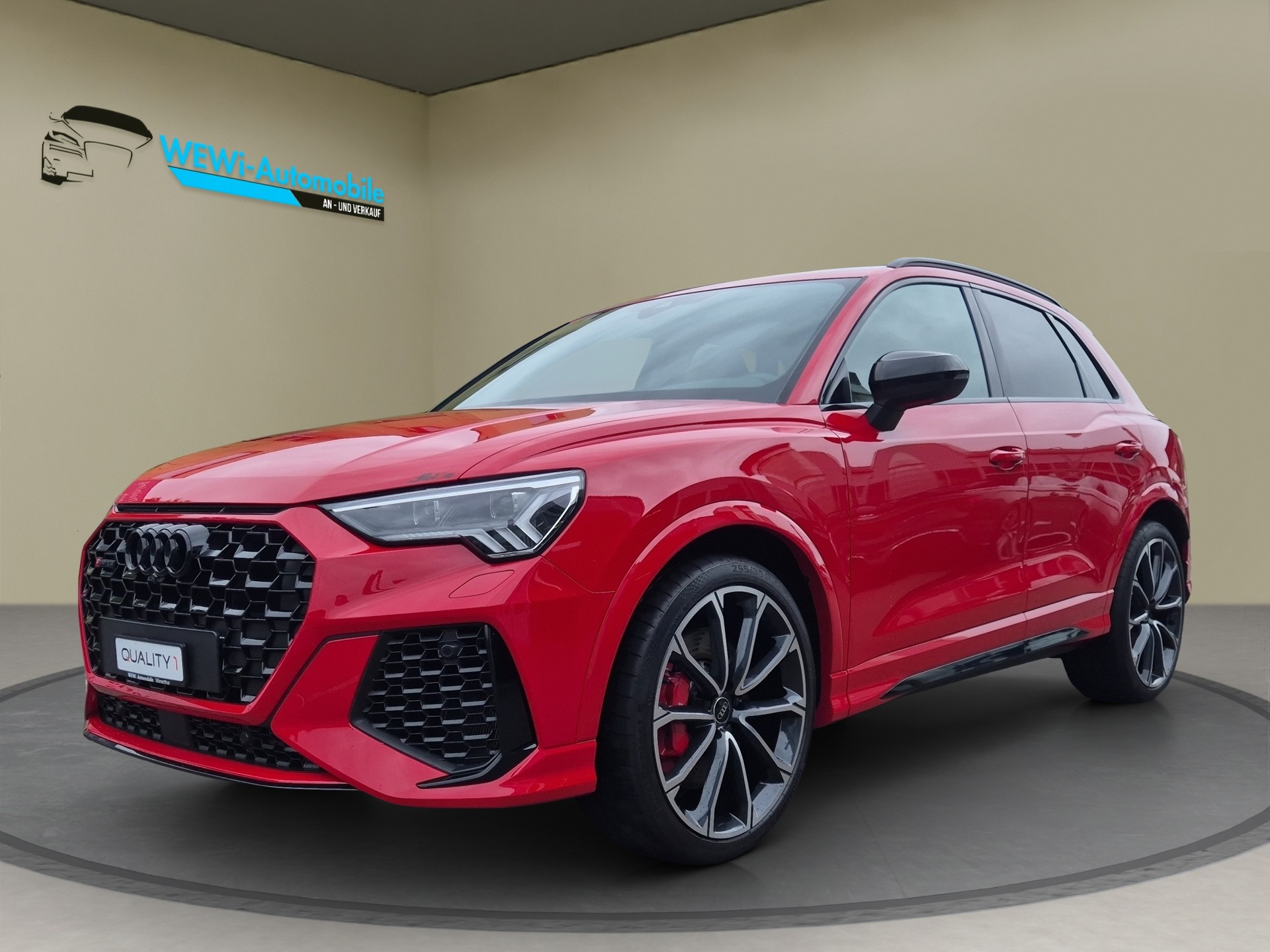 AUDI RS Q3 2.5 TFSI quattro S tronic-image-0
