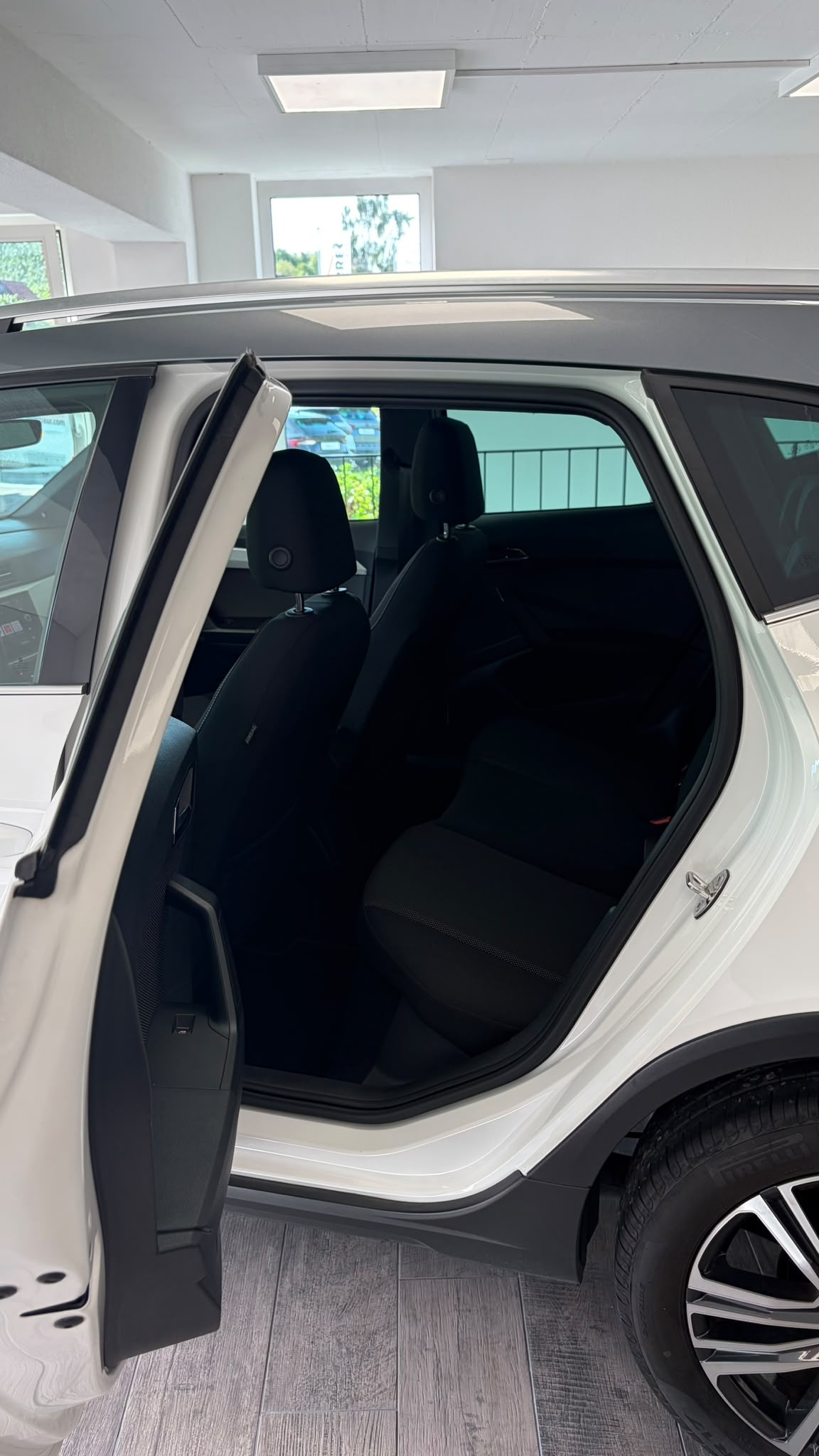 SEAT Arona 1.0 TSI 115 Xcellence DSG-image-9