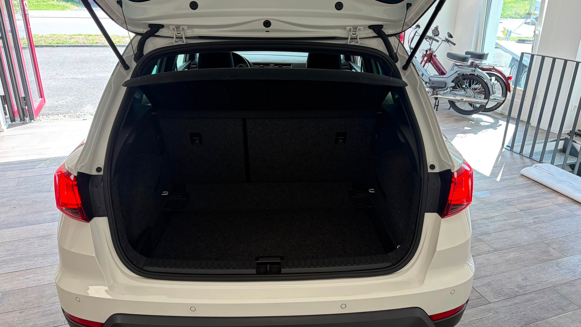 SEAT Arona 1.0 TSI 115 Xcellence DSG-image-8