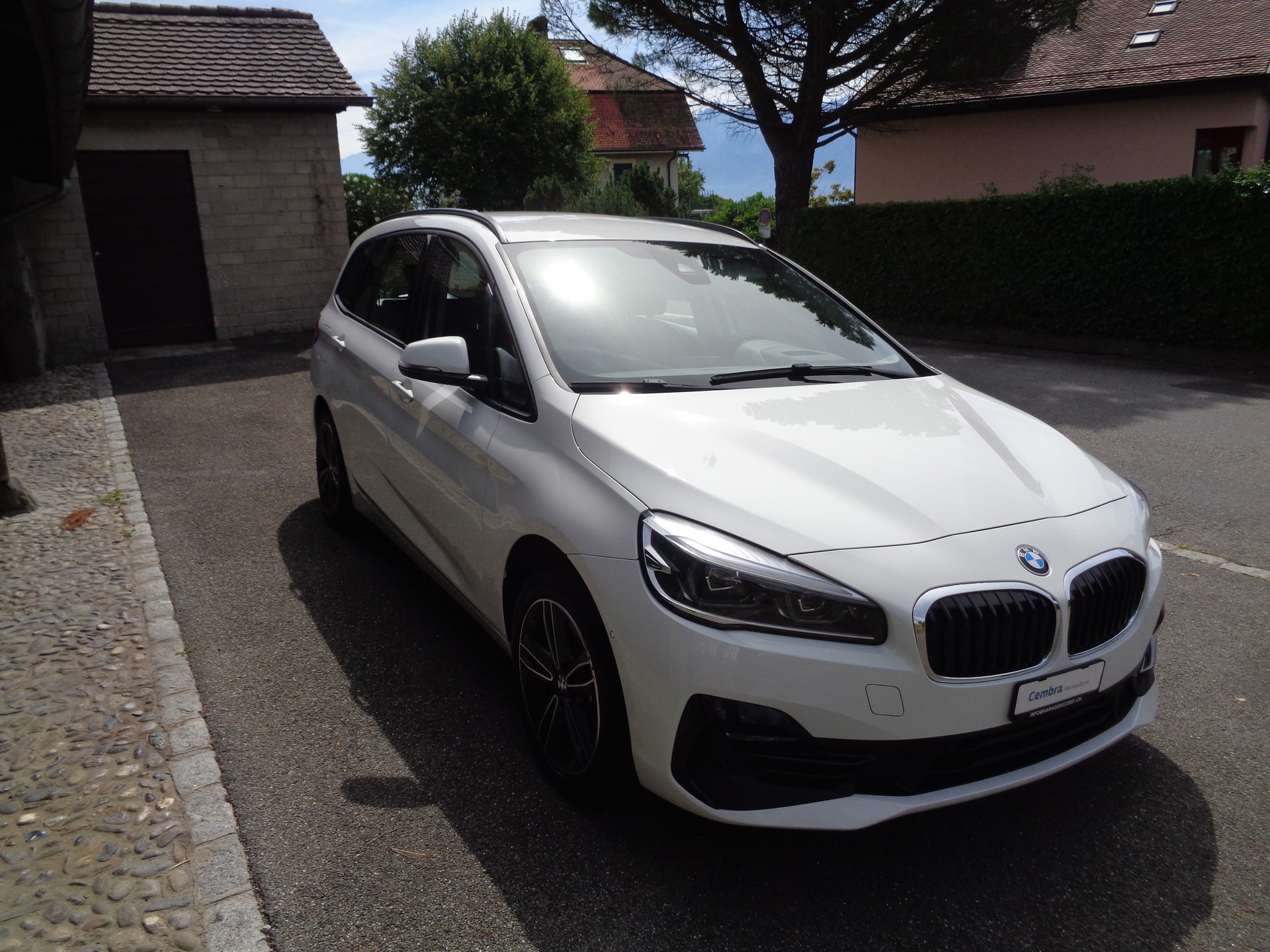 BMW 218d xDrive Gran Tourer Steptronic Sport Line-image-1