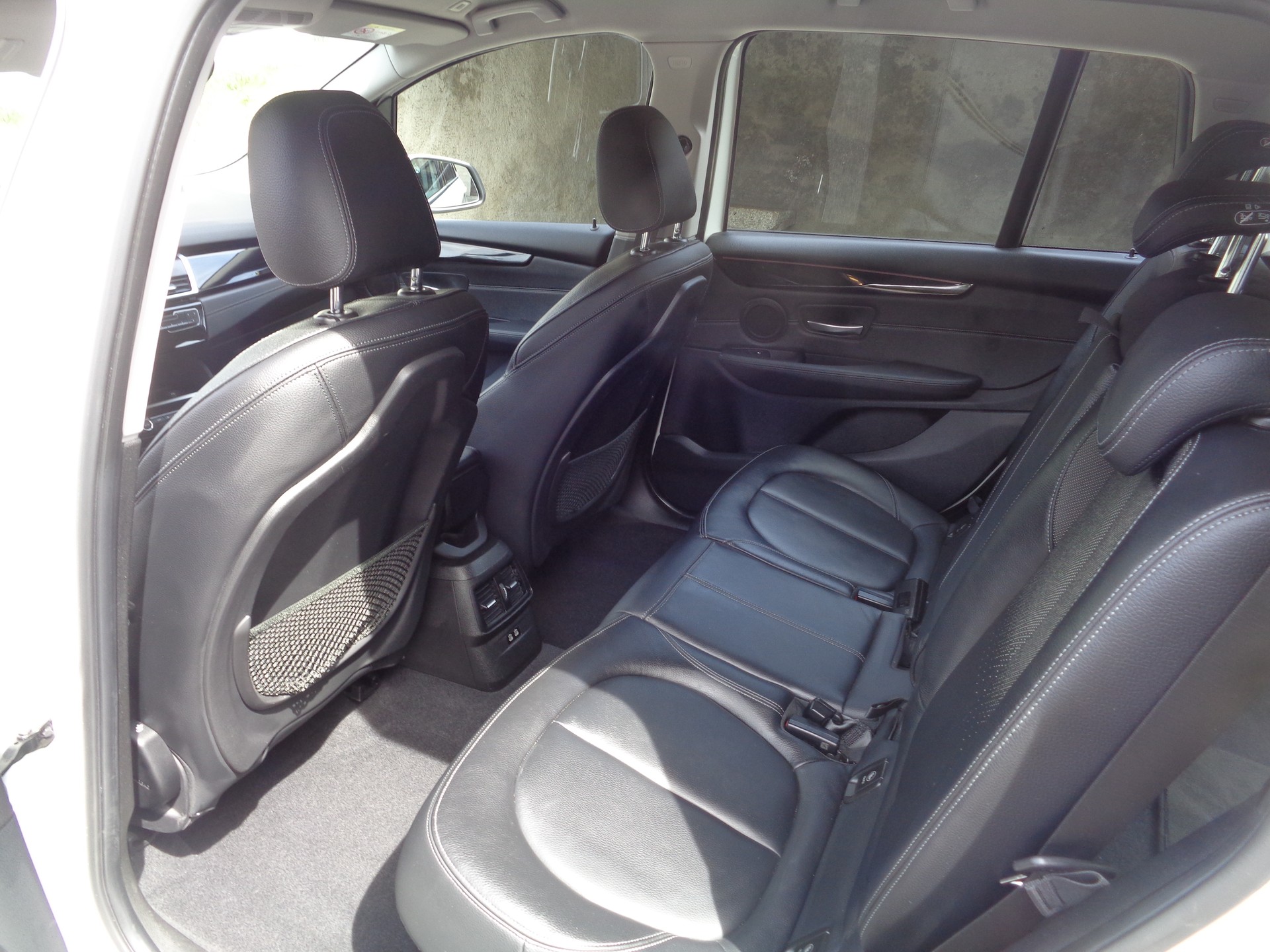 BMW 218d xDrive Gran Tourer Steptronic Sport Line-image-8