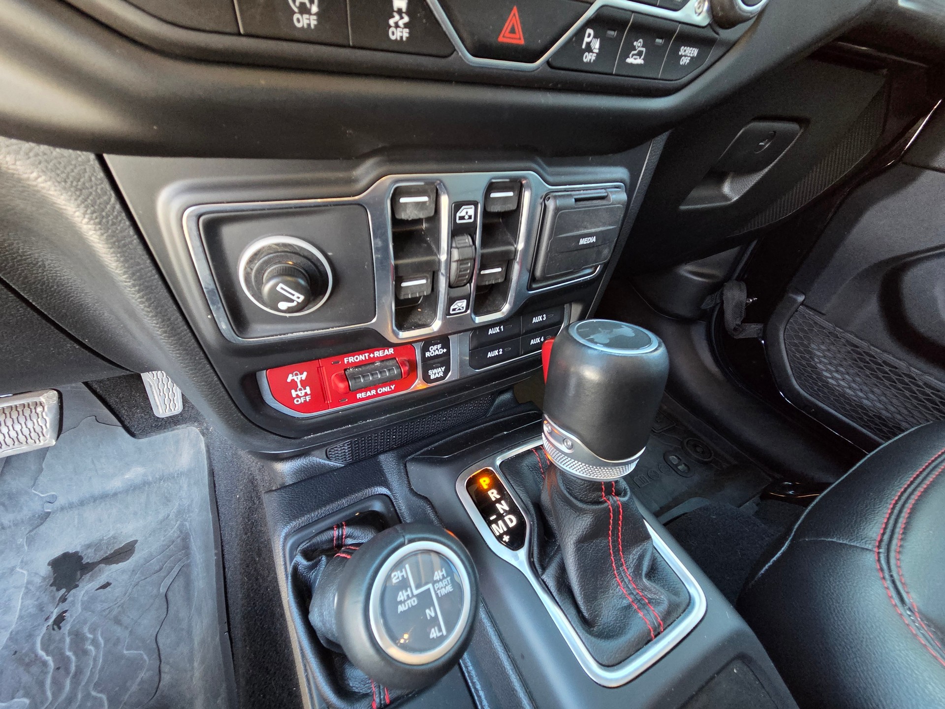 JEEP Wrangler 2.0 Unlimited Rubicon Automatic-image-6