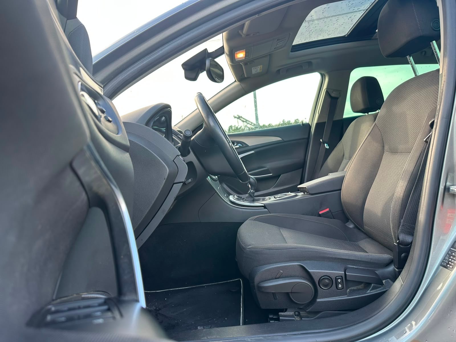 OPEL Insignia Sports Tourer 2.0 CDTI Fleet 4WD-image-9