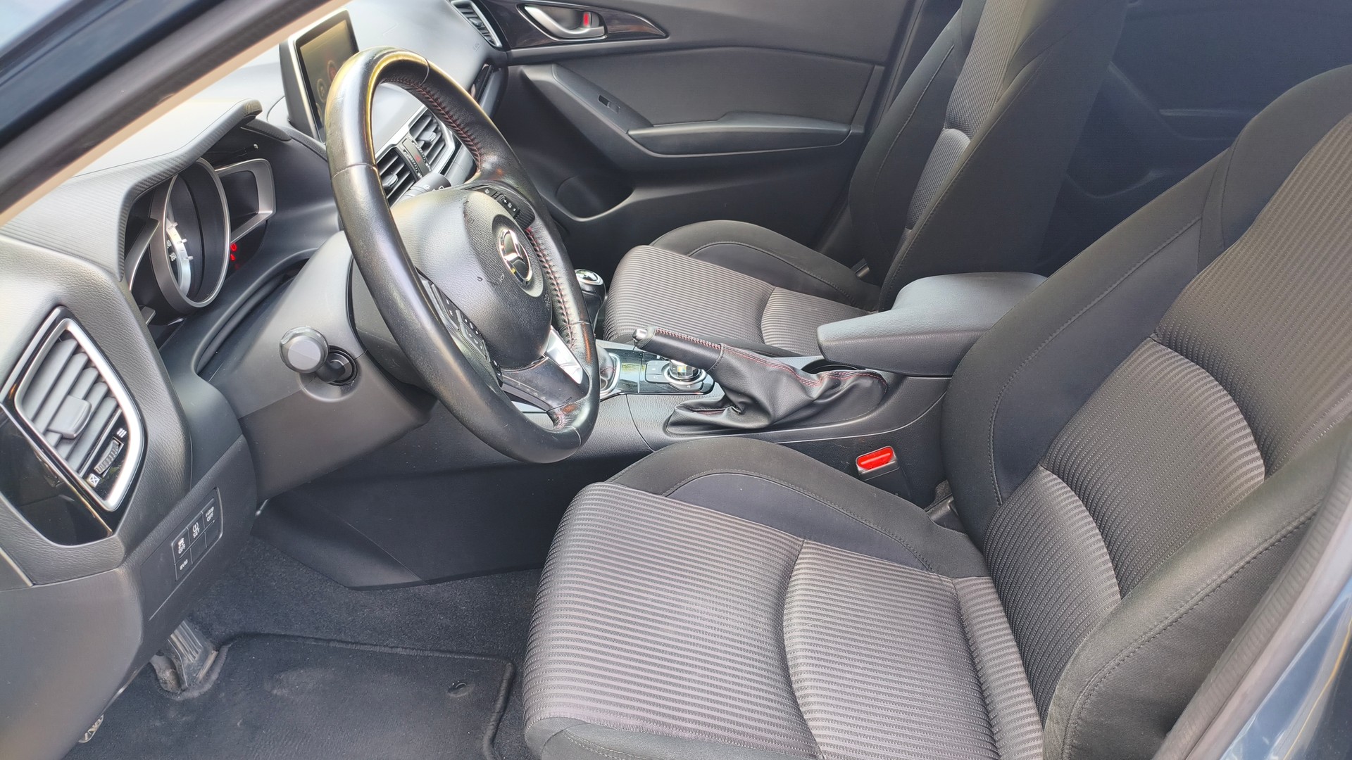 MAZDA 3 2.0 16V Ambition Plus-image-8