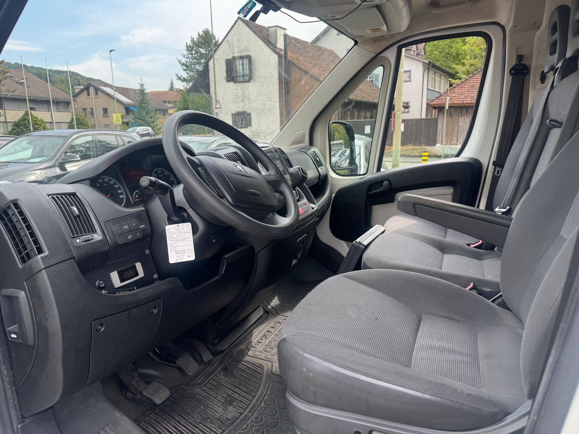 PEUGEOT Boxer 2.2 HDI 335 L2H2 Kühlkasten mit Aggregat-image-11