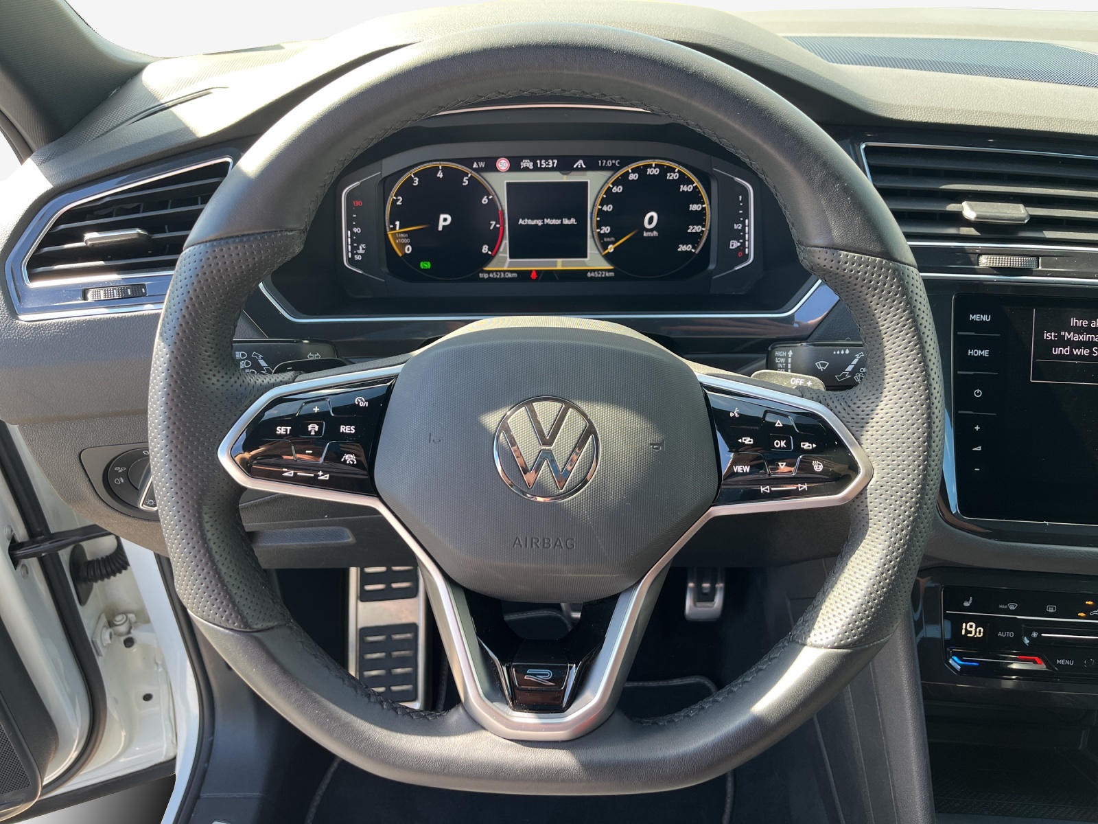 VW Tiguan 2.0TSI R-Line 4Motion DSG-image-9