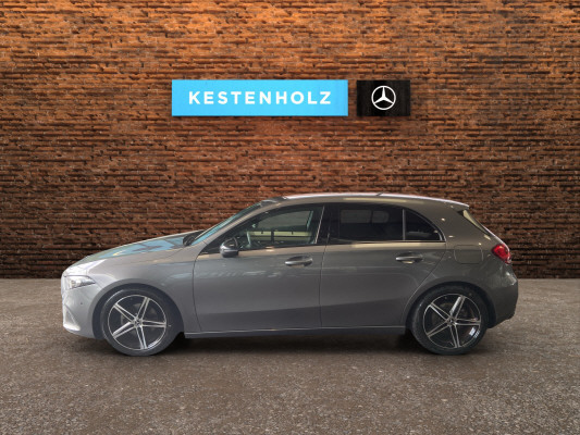 MERCEDES-BENZ A 180 Edition-image-3