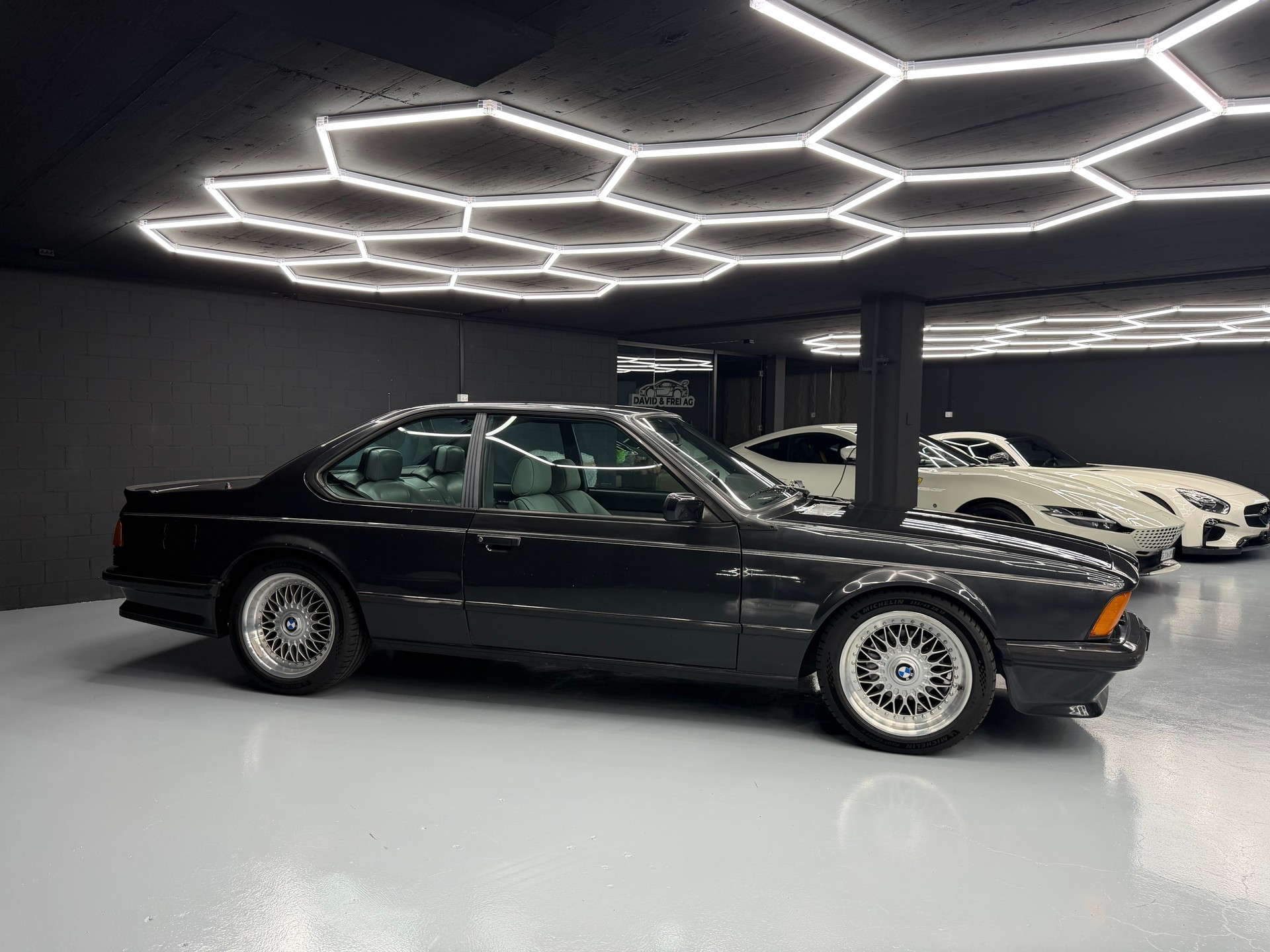 BMW 635CSi-image-4