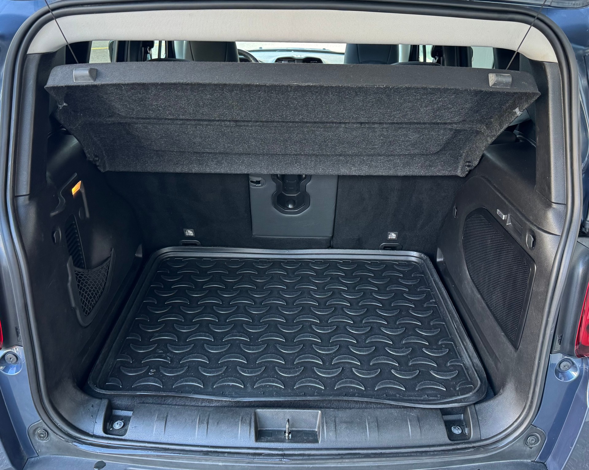 JEEP Renegade 1.3 Turbo Limited AWD-image-10
