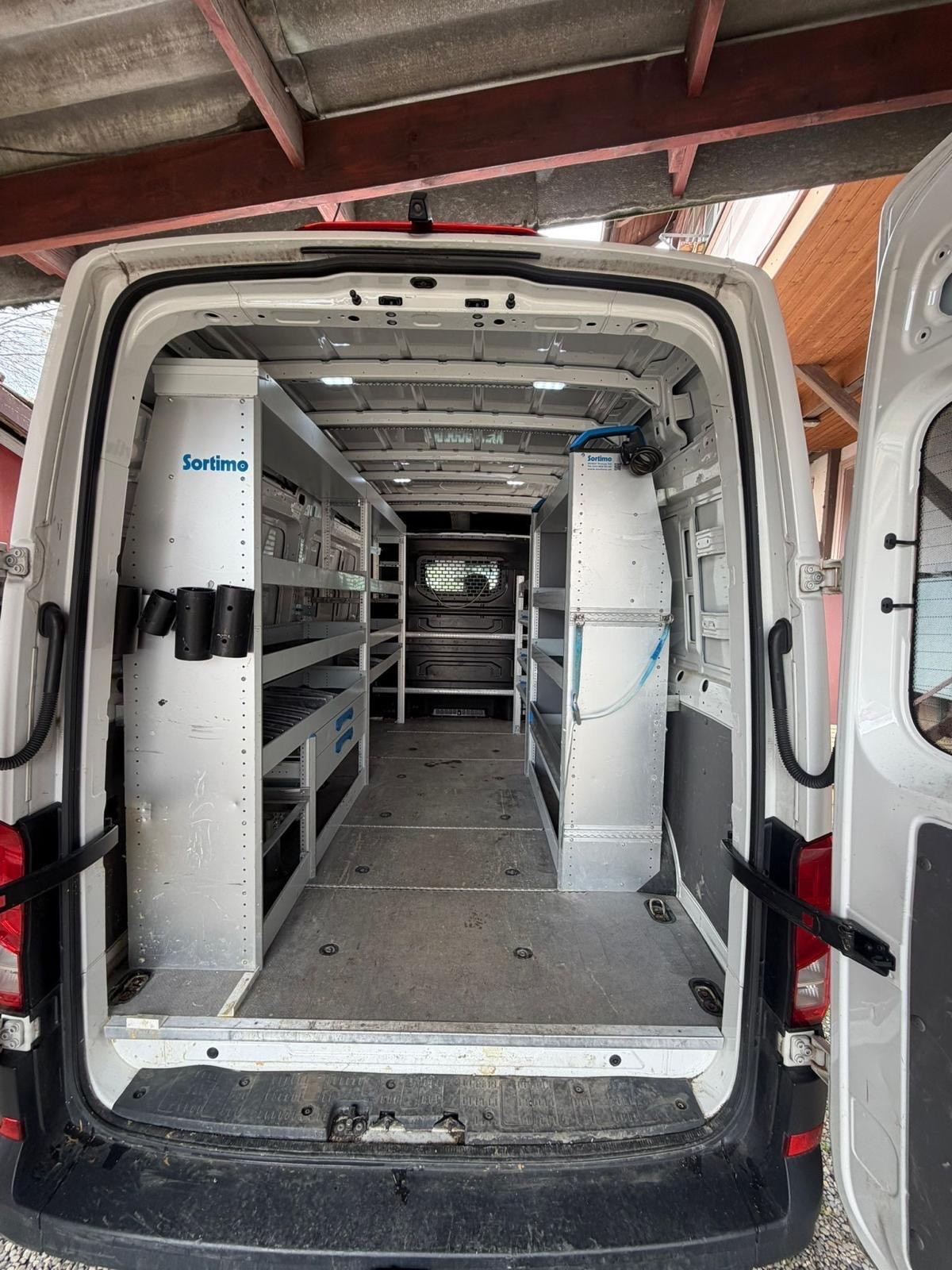 VW Crafter 35 2.0 BiTDI L3 4Motion A-image-9
