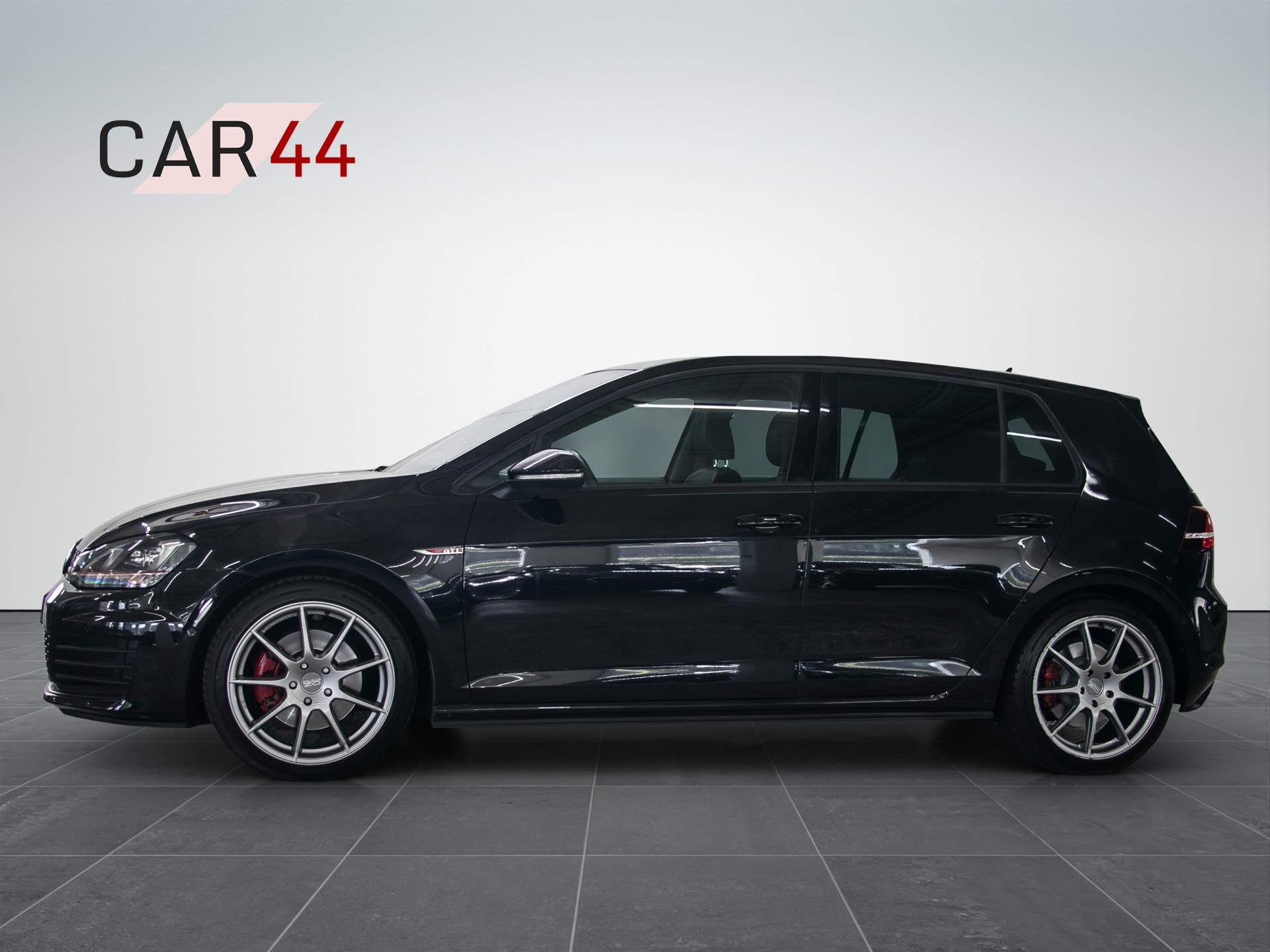 VW Golf 2.0 TSI GTI DSG-image-1