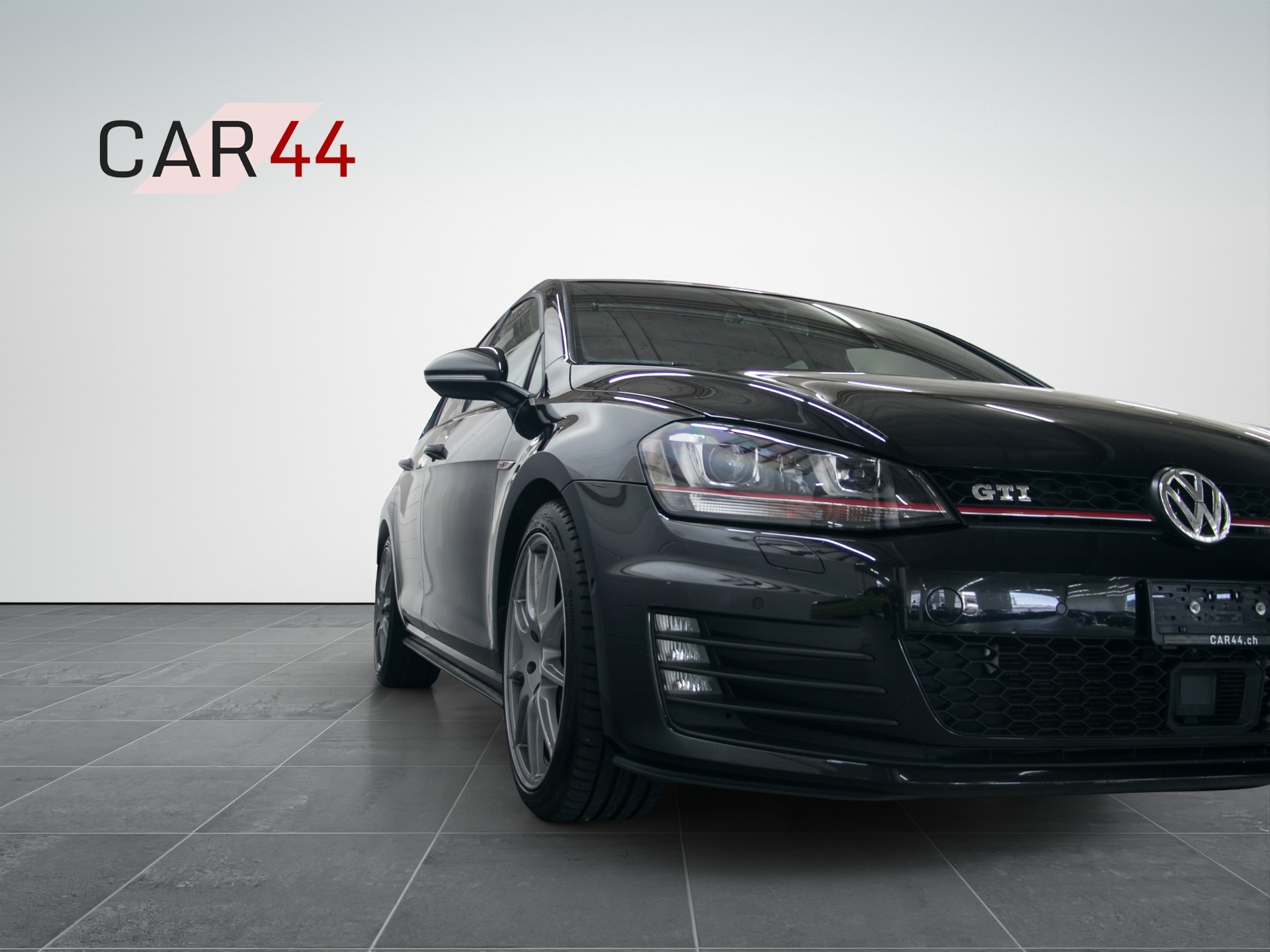 VW Golf 2.0 TSI GTI DSG-image-12