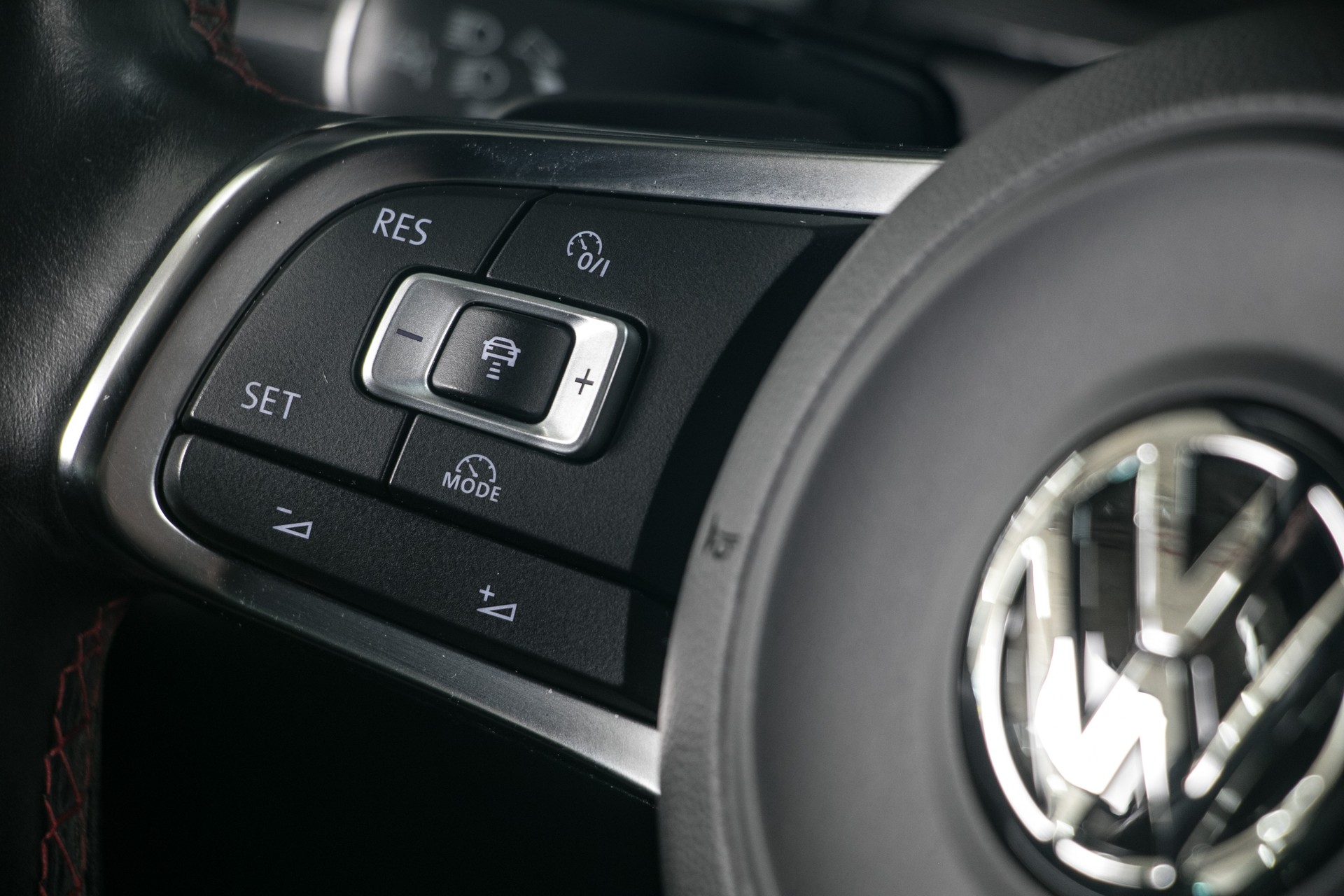 VW Golf 2.0 TSI GTI DSG-image-5