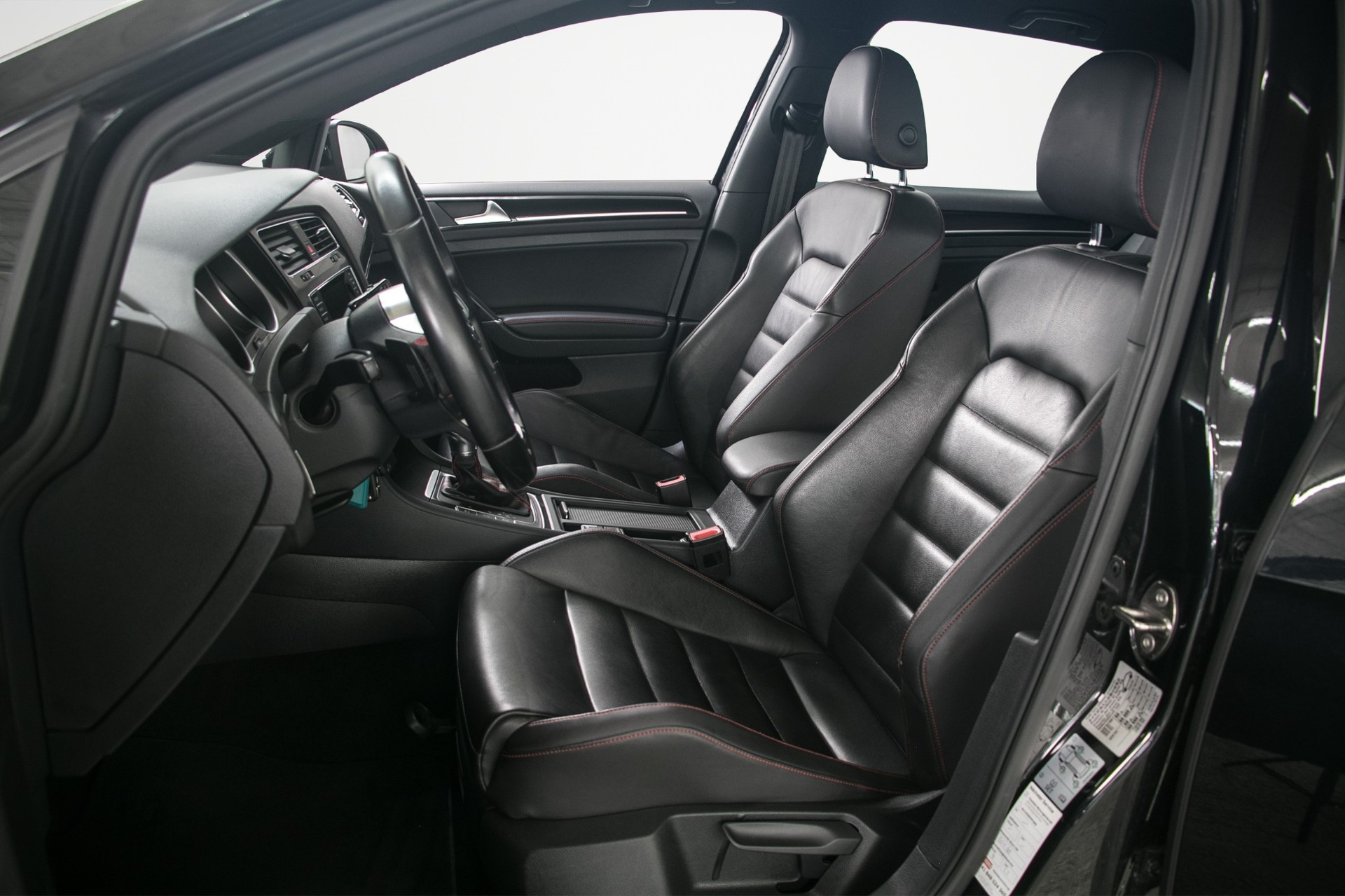 VW Golf 2.0 TSI GTI DSG-image-9