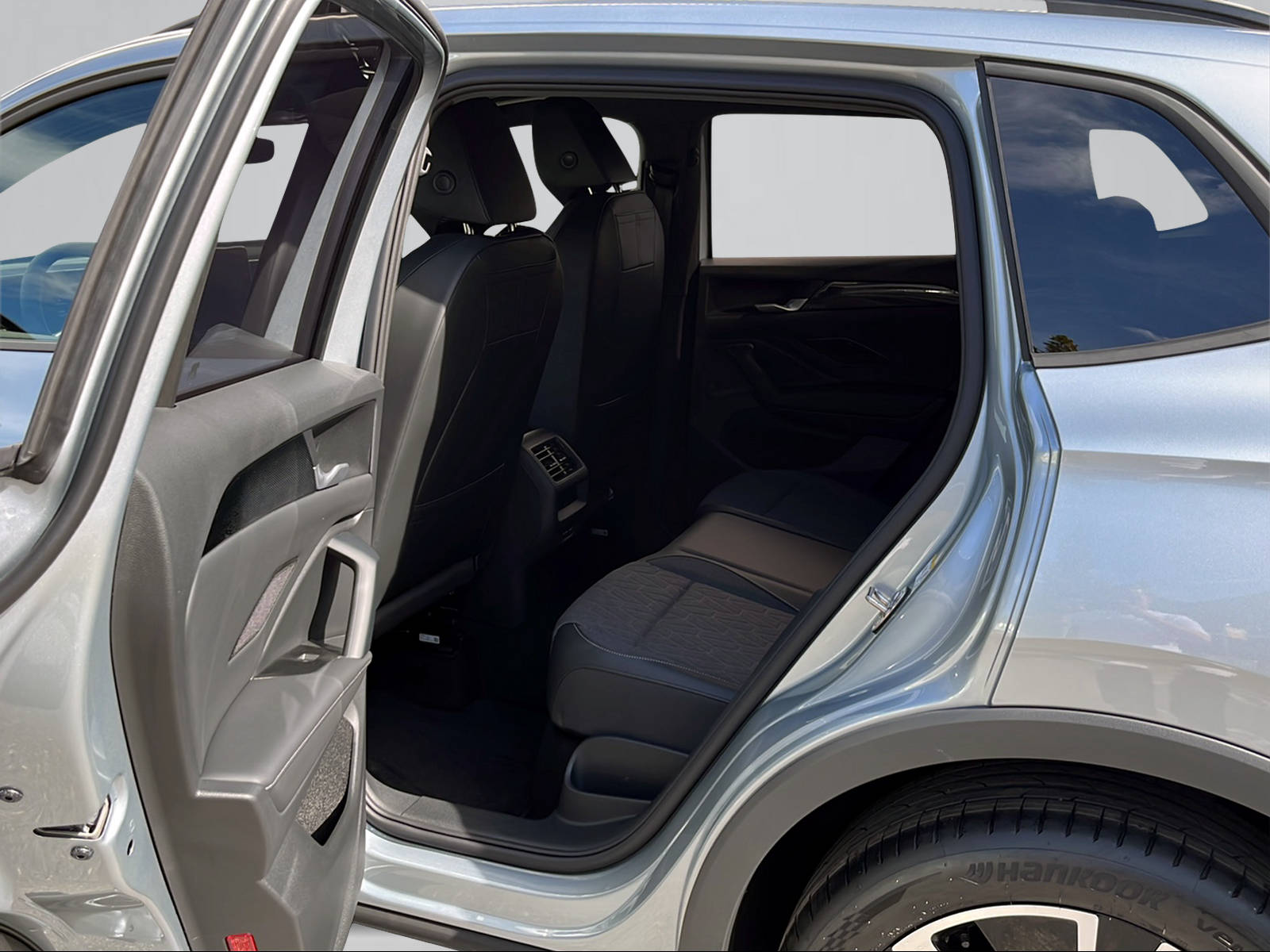 VW Tiguan 2.0 TSI DSG United 4Motion-image-6