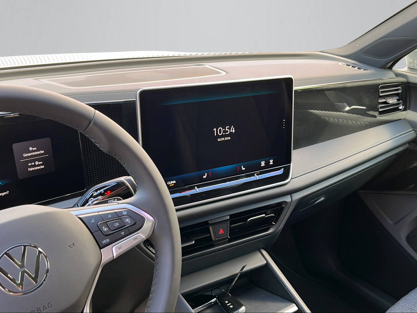 VW Tiguan 2.0 TSI DSG United 4Motion-image-5