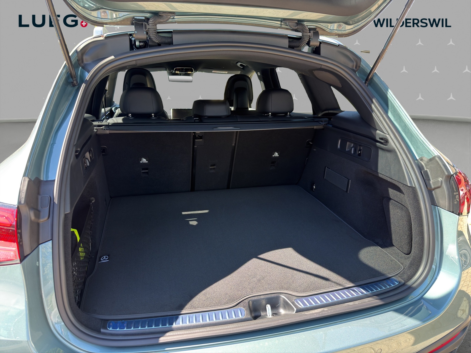 MERCEDES-BENZ GLC 200 4Matic 9G-Tronic-image-11