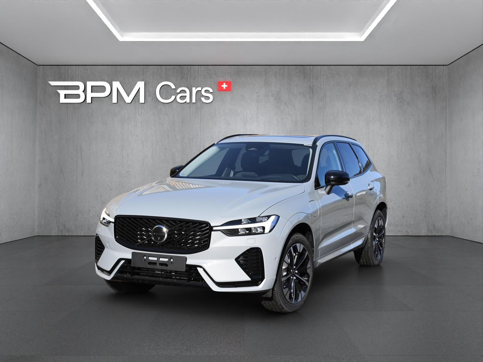 VOLVO XC60 T6 eAWD PluginHybrid Ultra Dark Geartronic