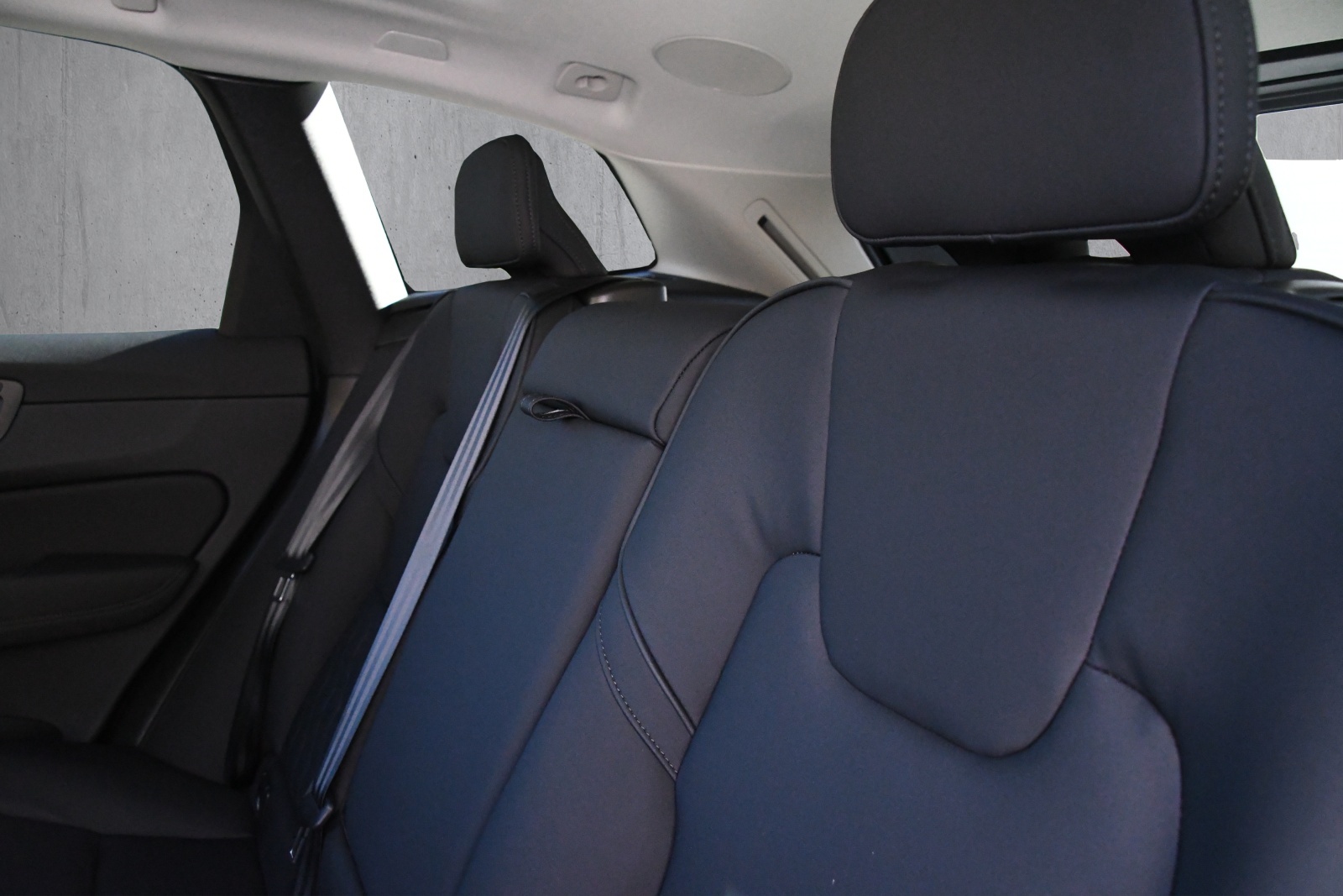 VOLVO XC60 T6 eAWD PluginHybrid Ultra Dark Geartronic-image-12