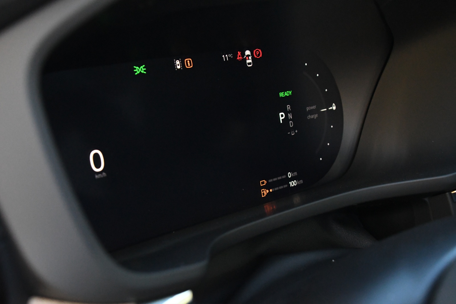 VOLVO XC60 T6 eAWD PluginHybrid Ultra Dark Geartronic-image-15