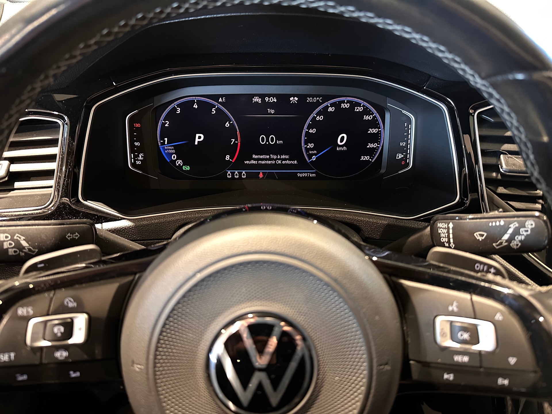 VW T-Roc 2.0 TSI R 4Motion-image-8