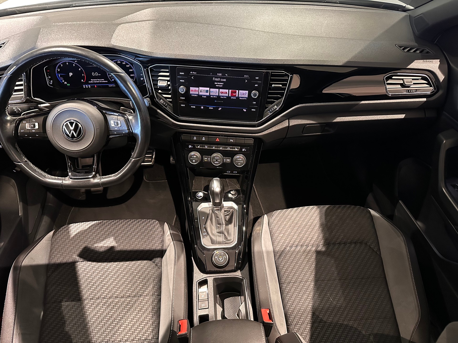 VW T-Roc 2.0 TSI R 4Motion-image-5