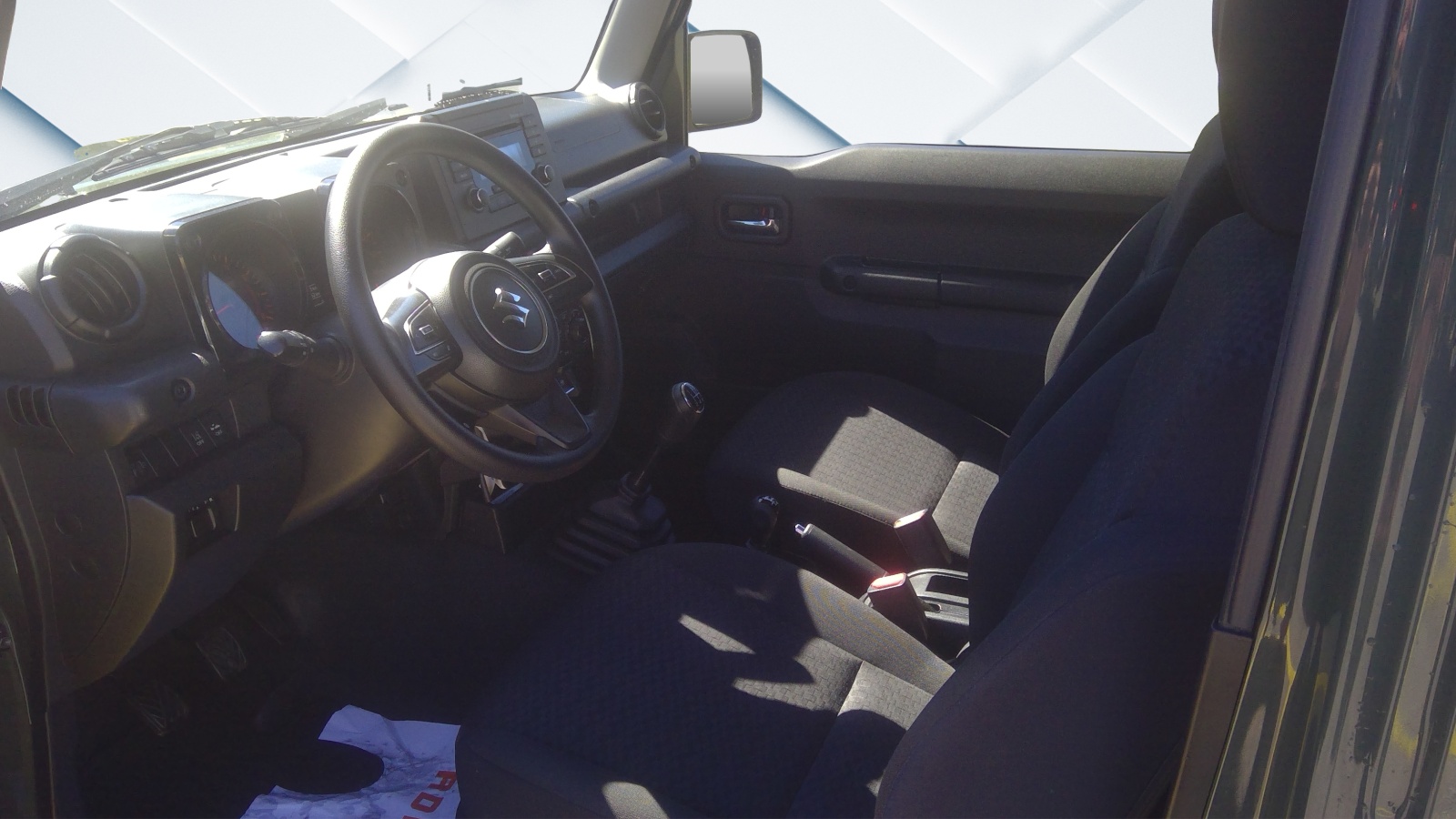SUZUKI Jimny 1.5 Compact+ 4x4-image-10