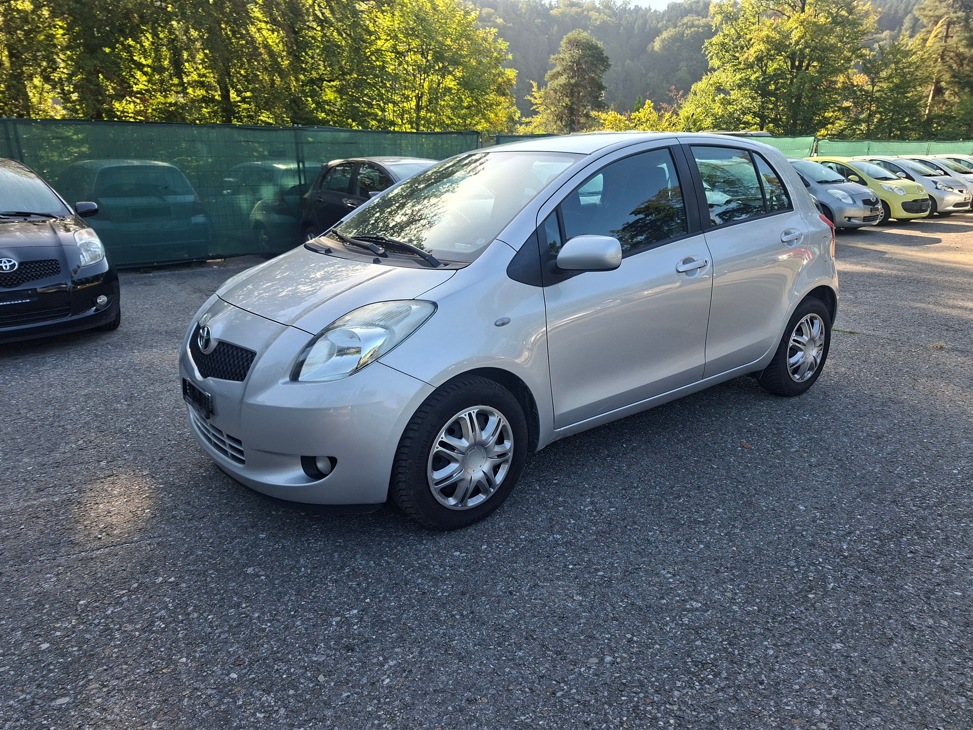 TOYOTA Yaris 1.3 Linea Luna-image-0