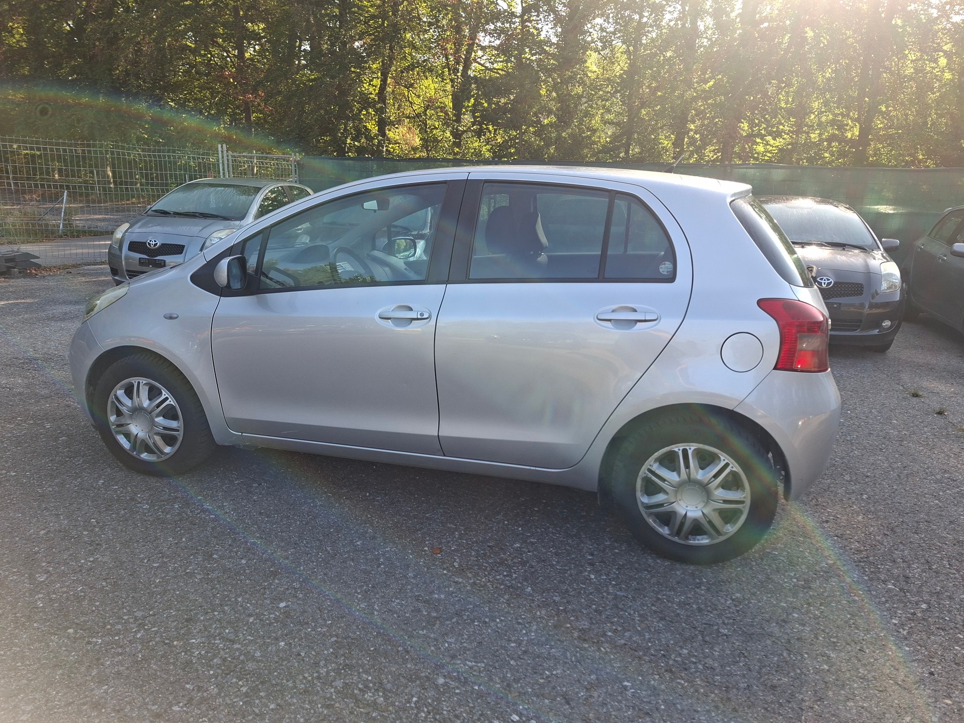 TOYOTA Yaris 1.3 Linea Luna-image-7