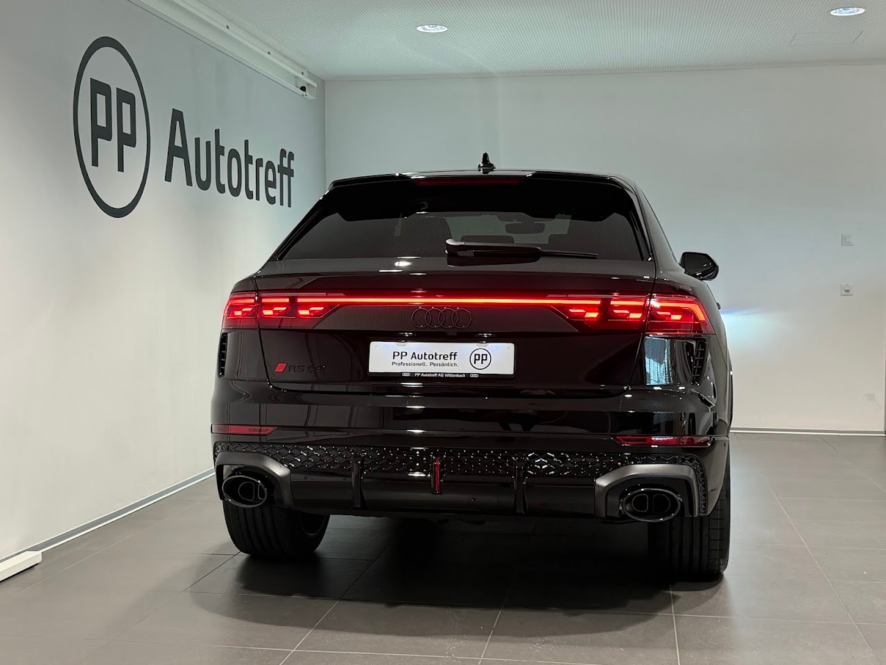 AUDI RSQ8 performance quattro-image-13