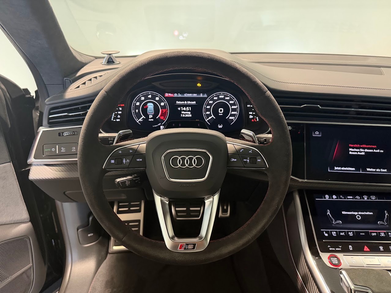 AUDI RSQ8 performance quattro-image-5