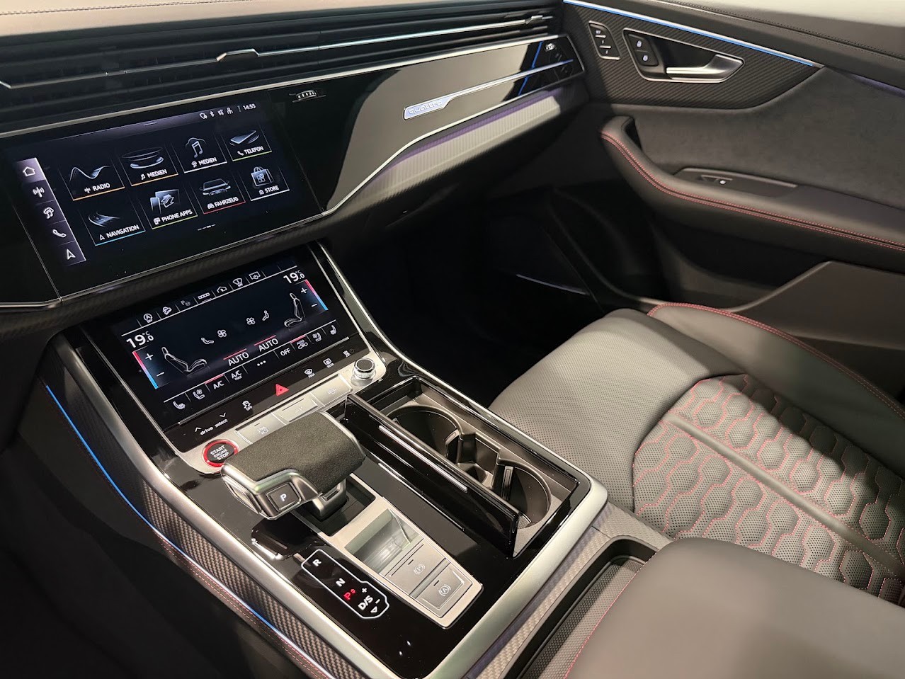 AUDI RSQ8 performance quattro-image-10