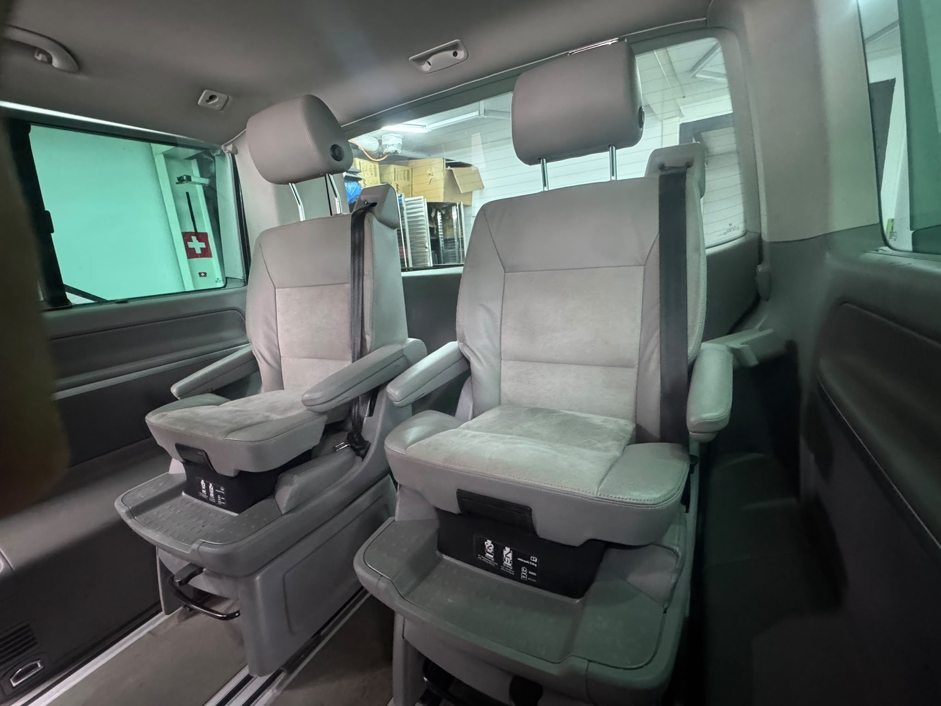 VW T5 Multivan 2.0 Bi-TDI CR Comfortline 4Motion-image-7