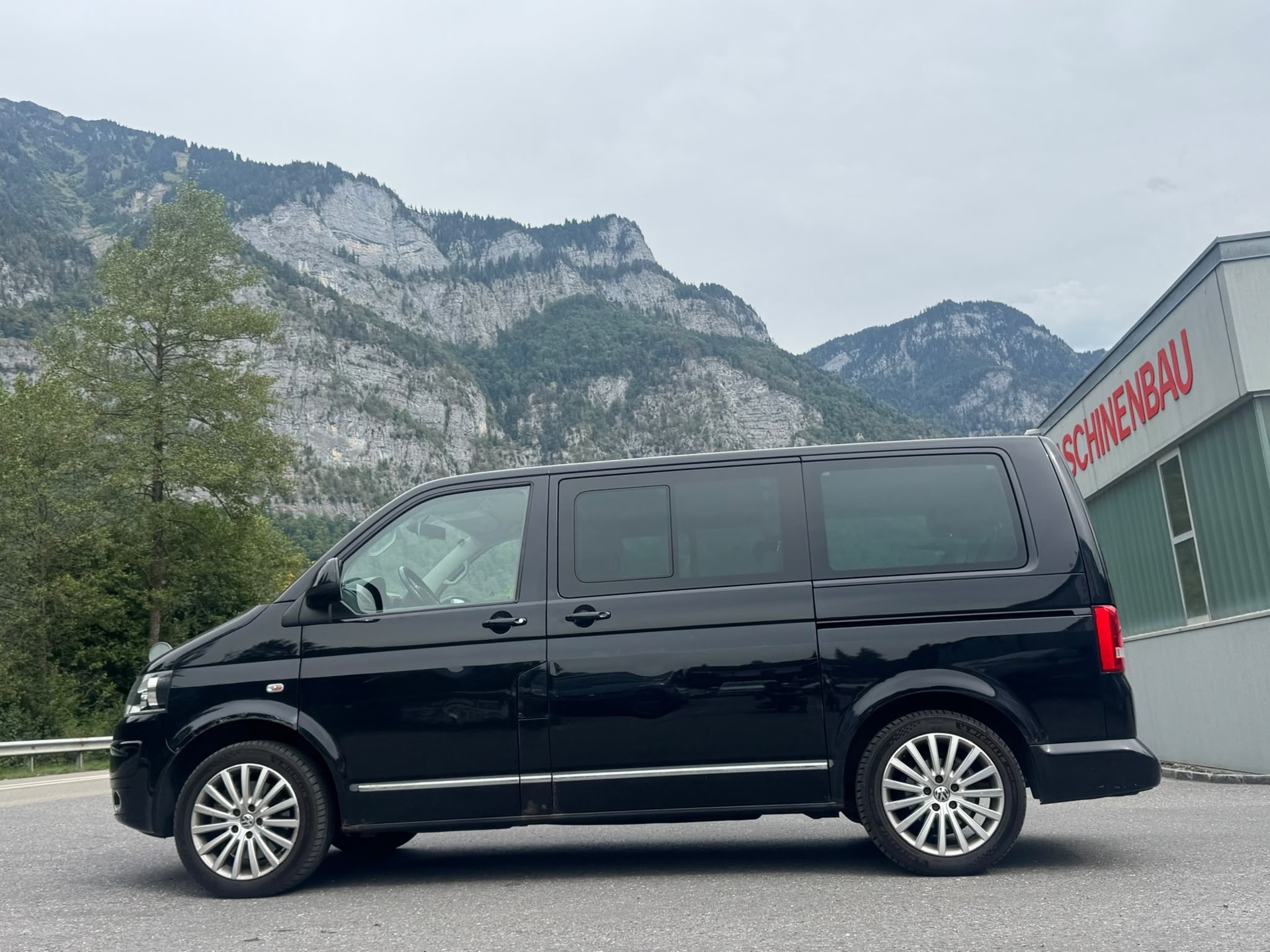 VW T5 Multivan 2.0 Bi-TDI CR Comfortline 4Motion-image-3