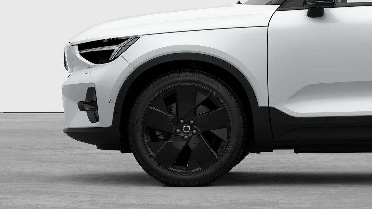 VOLVO EX40 Twin Black Edition AWD-image-6