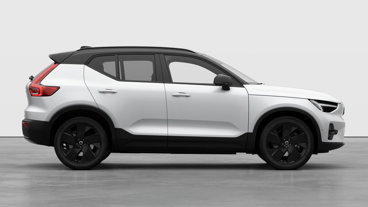 VOLVO EX40 Twin Black Edition AWD-image-3