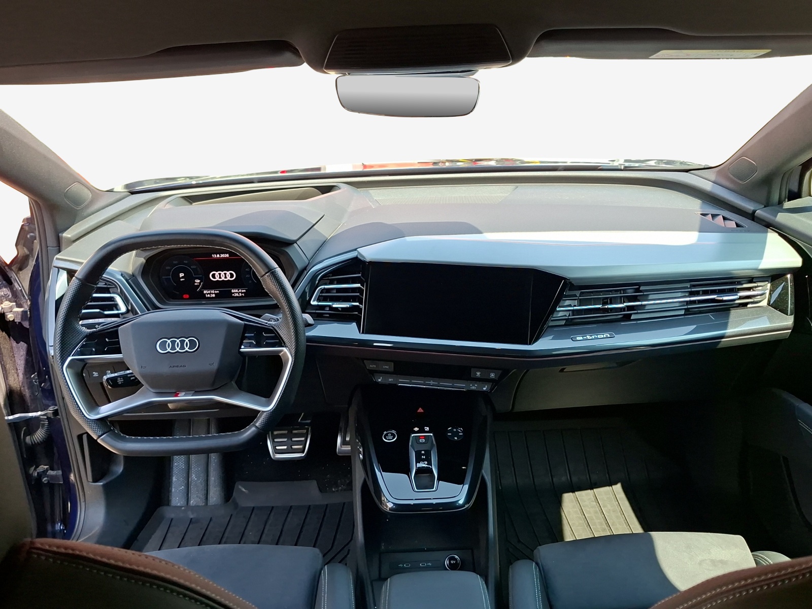 AUDI Q4 Sportback e-tron 50 quattro-image-9