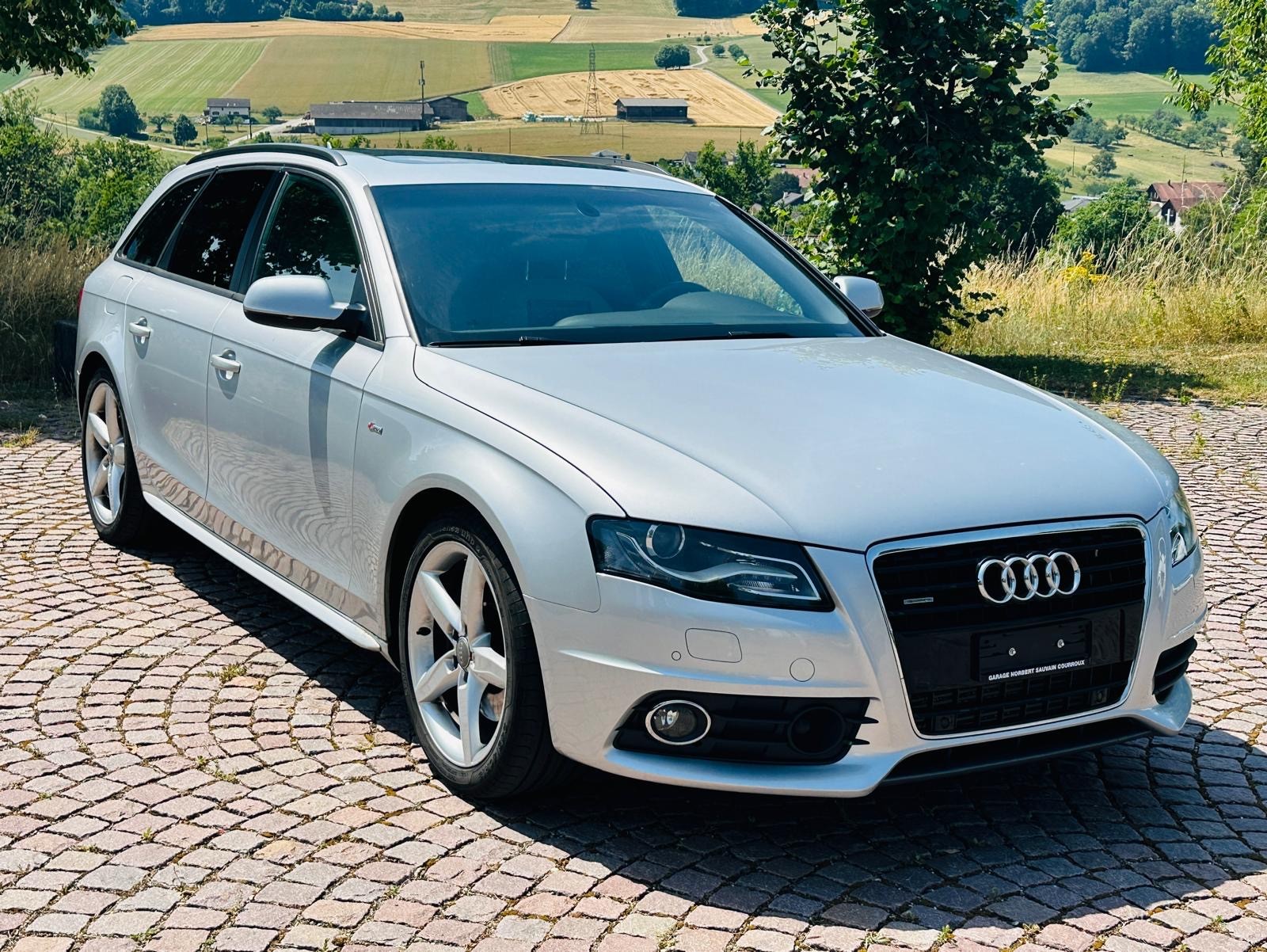 AUDI A4 3.0 V6 TDI quattro S-Tronic-image-0