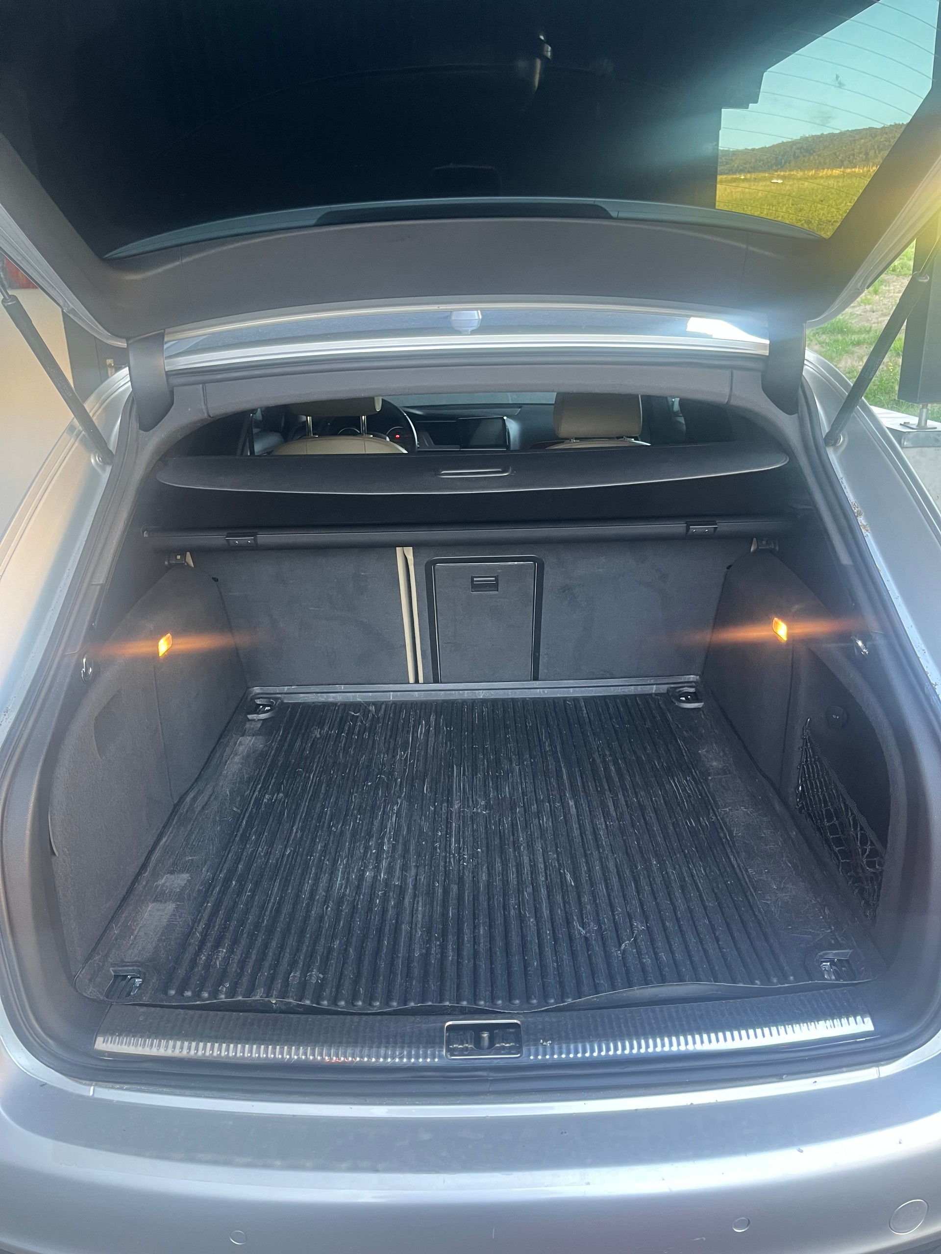 AUDI A4 3.0 V6 TDI quattro S-Tronic-image-6