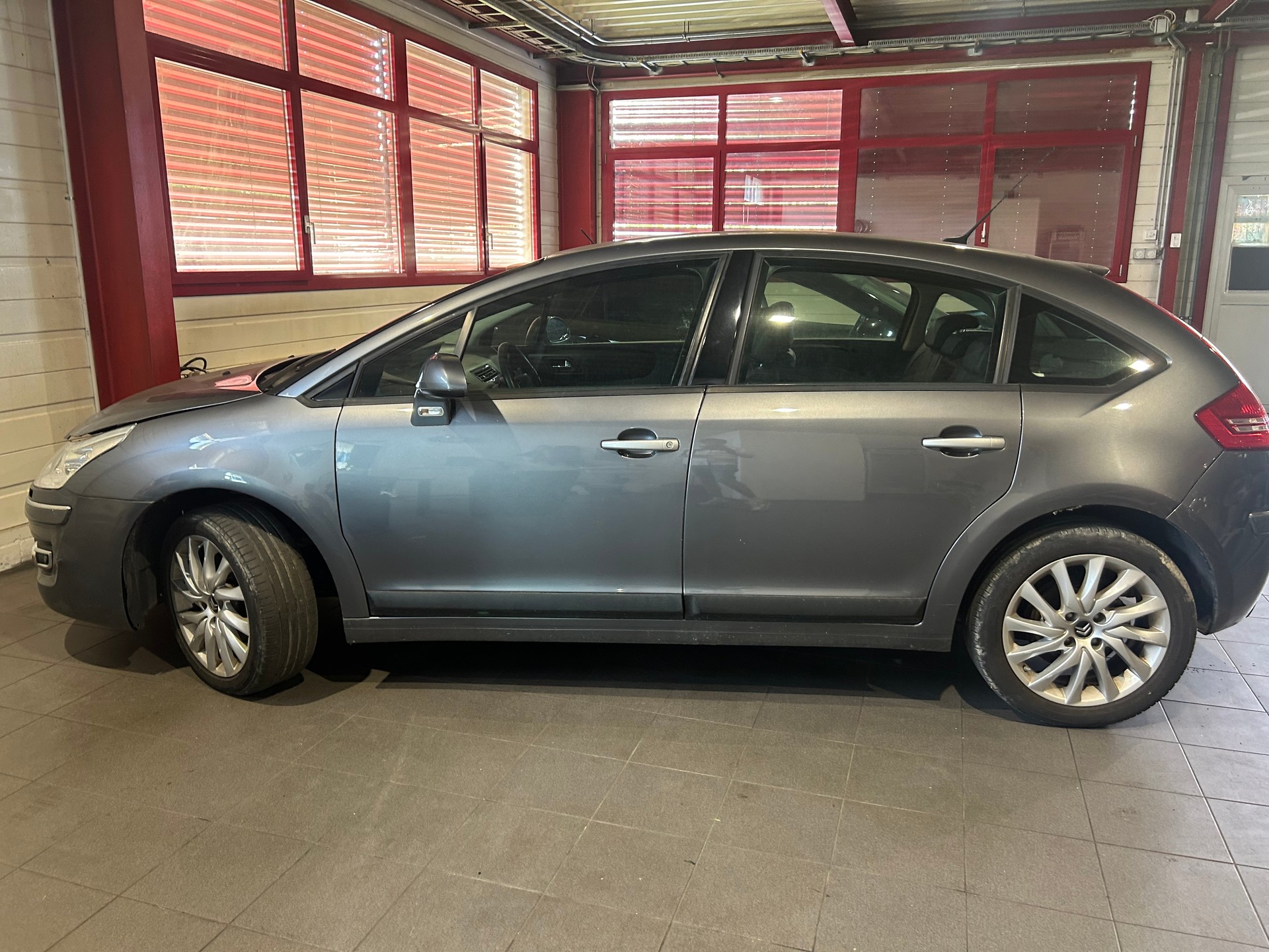 CITROEN C4-image-9