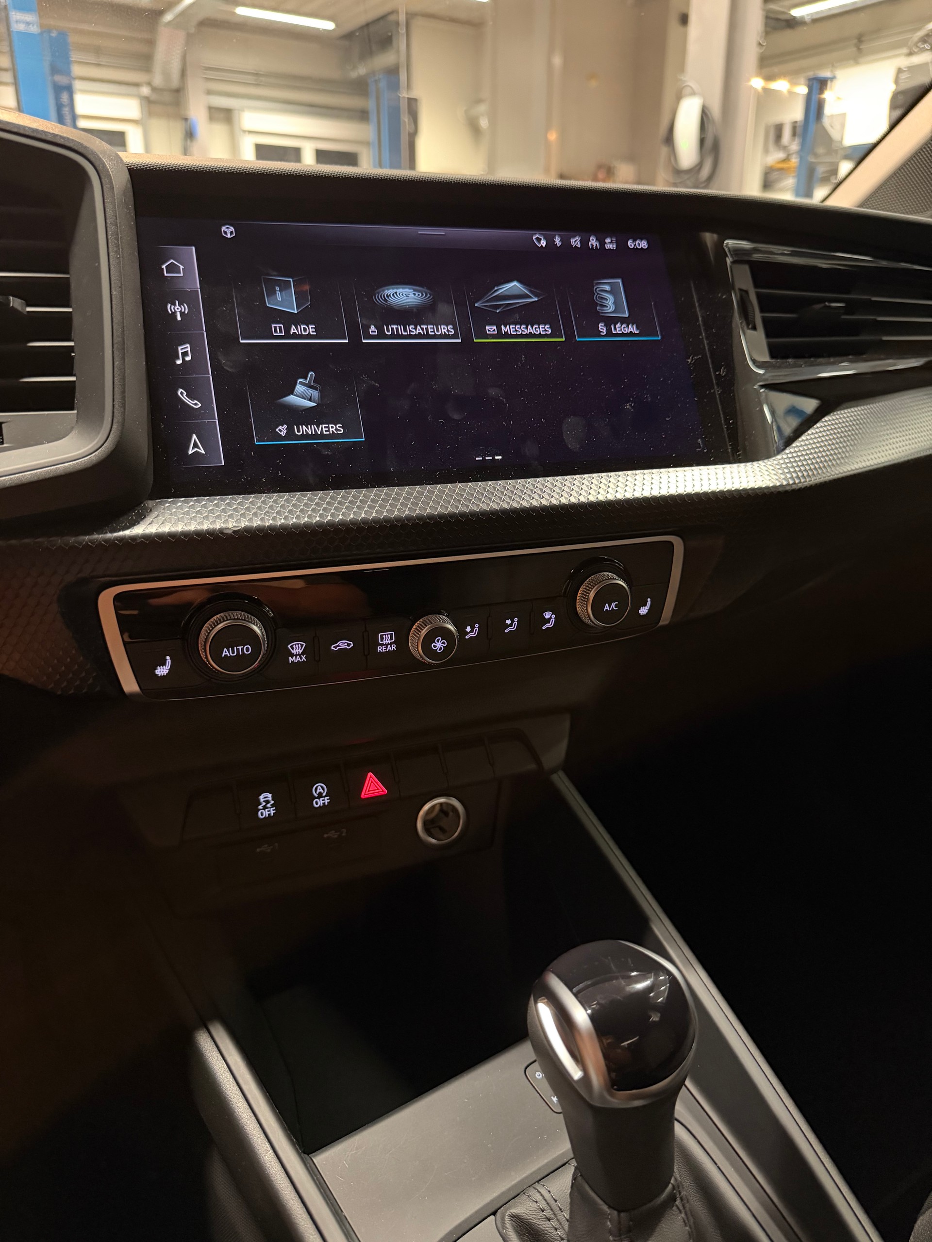 AUDI A1 Sportback 30 TFSI advanced Attraction S-tronic-image-11