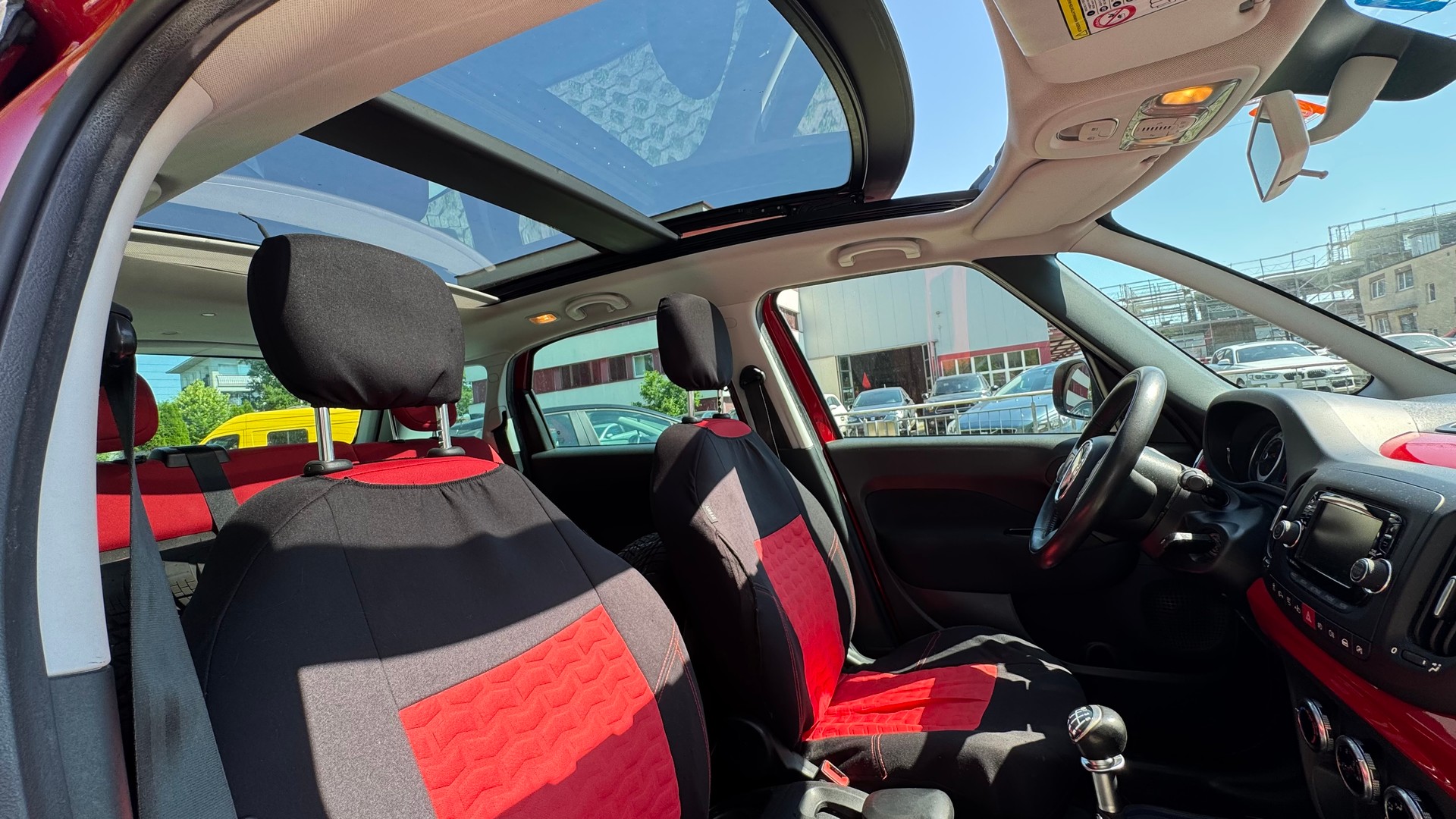 FIAT 500L 1.6 JTD Lounge-image-10