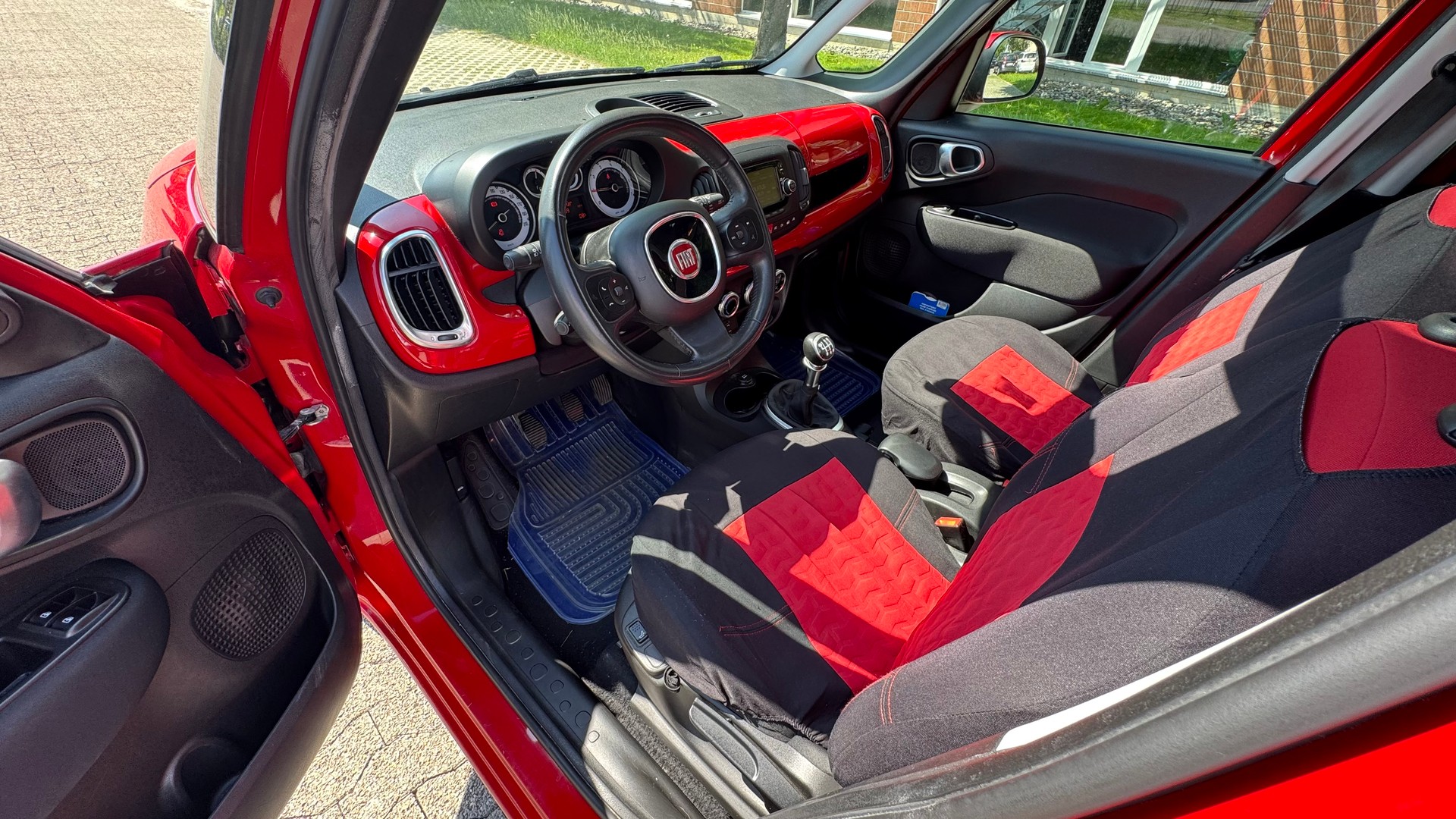 FIAT 500L 1.6 JTD Lounge-image-5