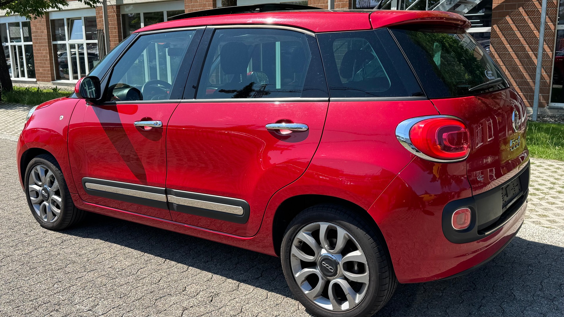 FIAT 500L 1.6 JTD Lounge-image-4