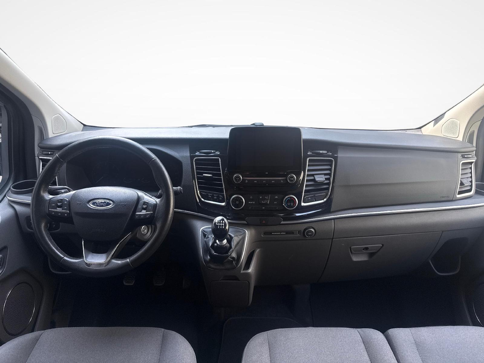 FORD Tourneo C Bus 320 L2 2.0 TDCi 130 Titanium - Ruote invernali incluse-image-8