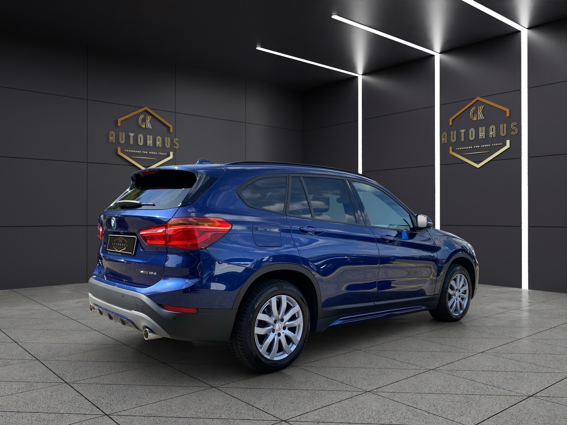 BMW X1 xDrive 18d Essential Edition Steptronic-image-4