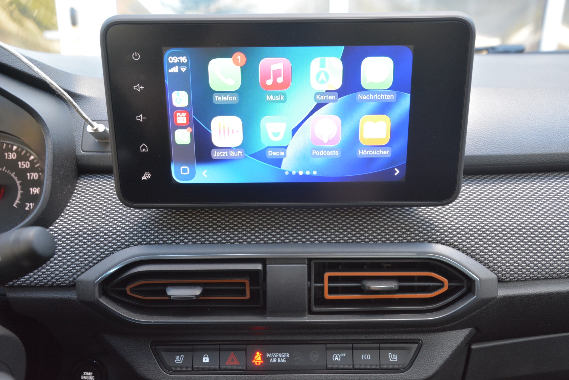 DACIA Sandero Stepway TCe 90 Comfort CVT-image-7